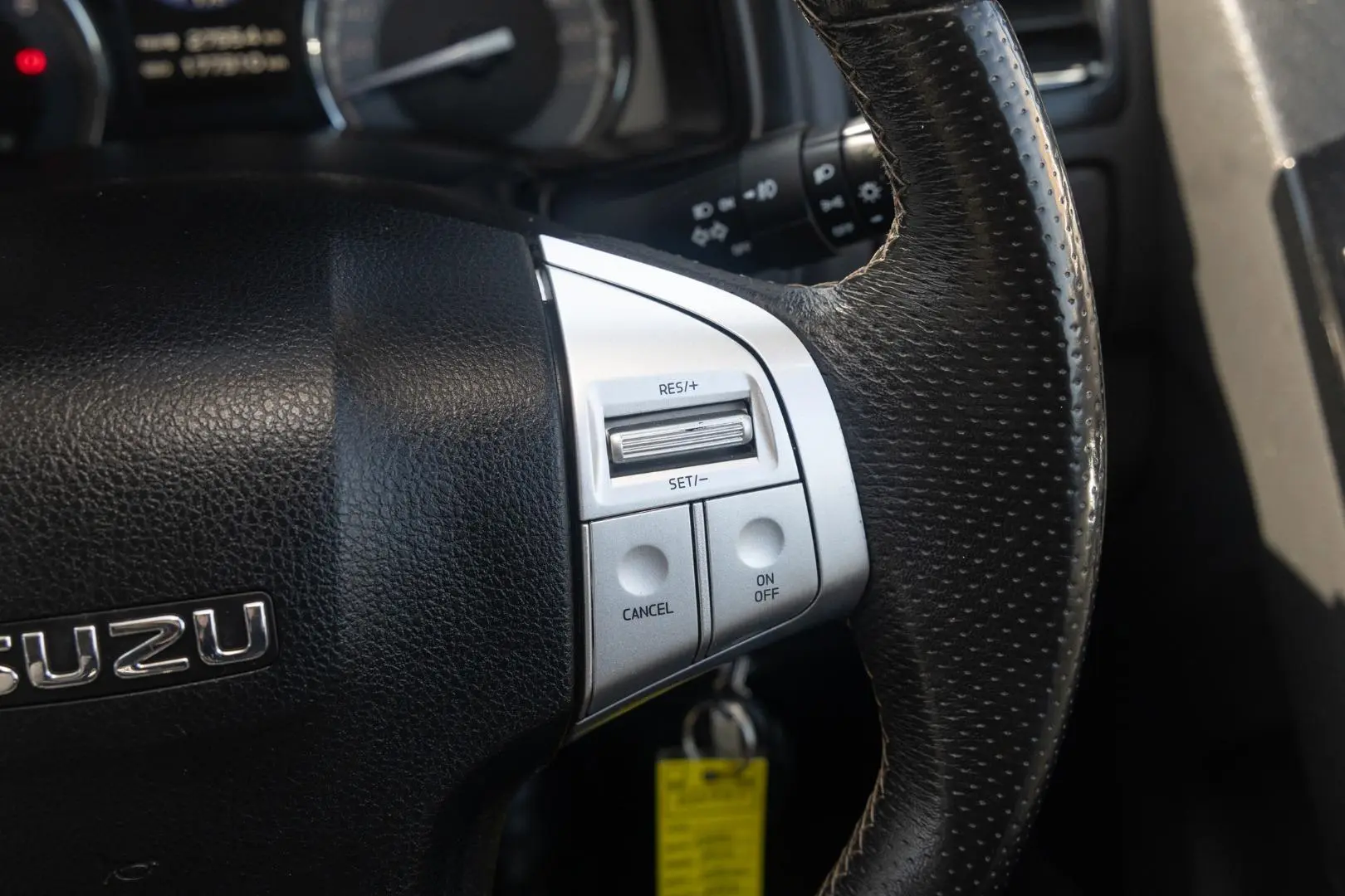 2017 Isuzu MU-X Gallery Image 12