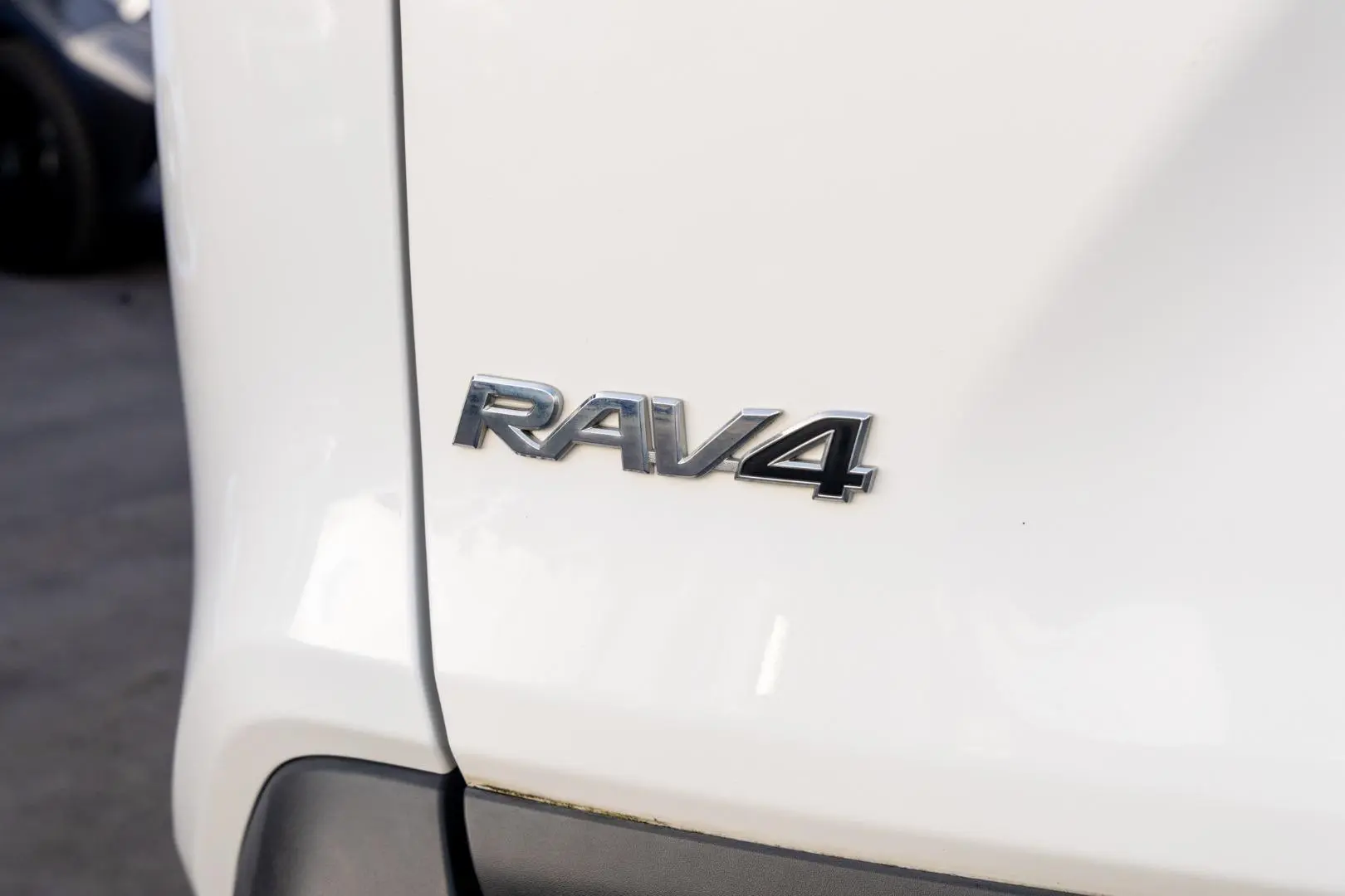 2020 Toyota RAV4 Gallery Image 21