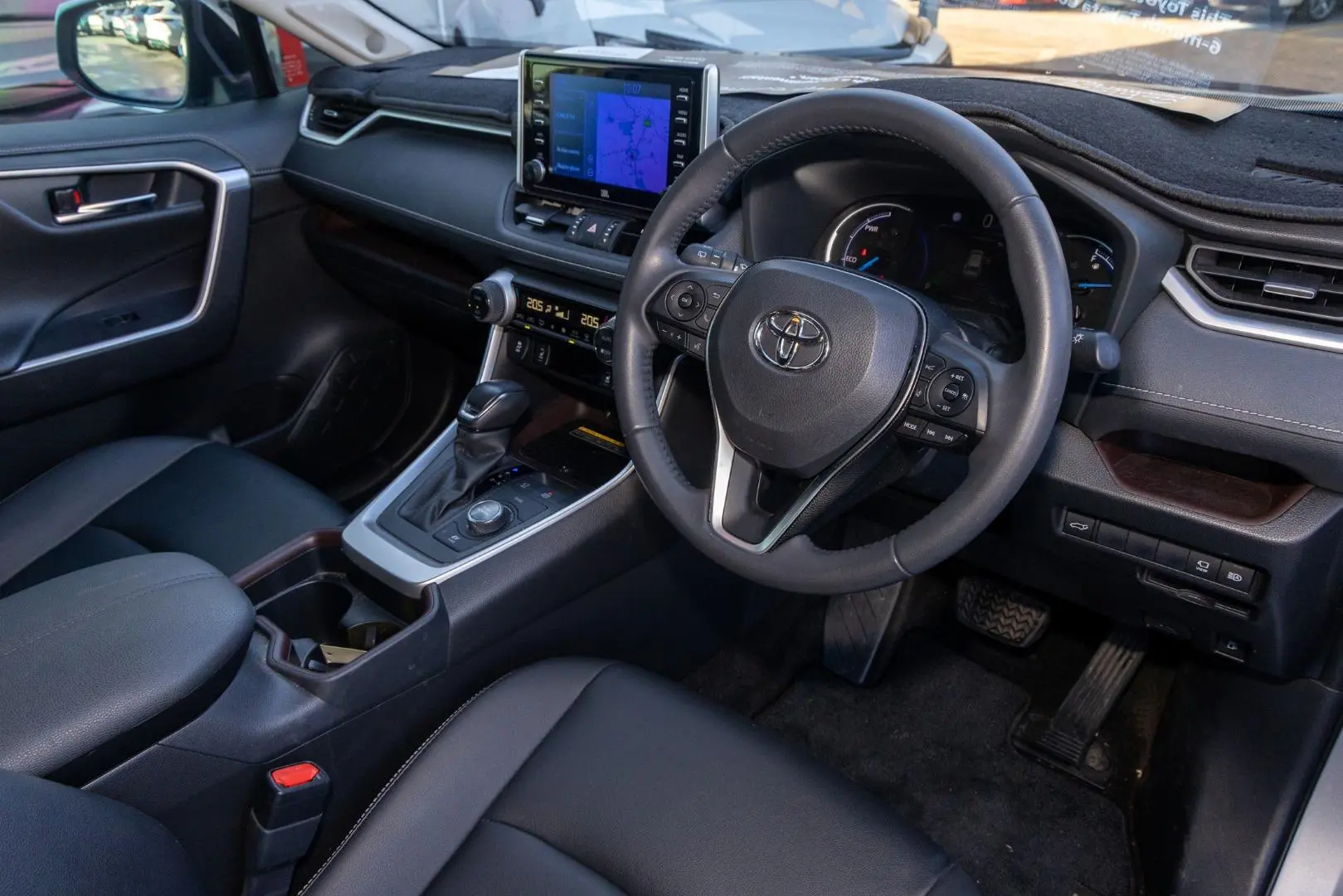 2021 Toyota RAV4 Gallery Image 7