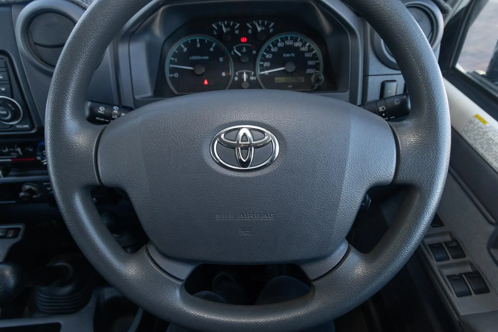 2018 Toyota Landcruiser Gallery Image 11