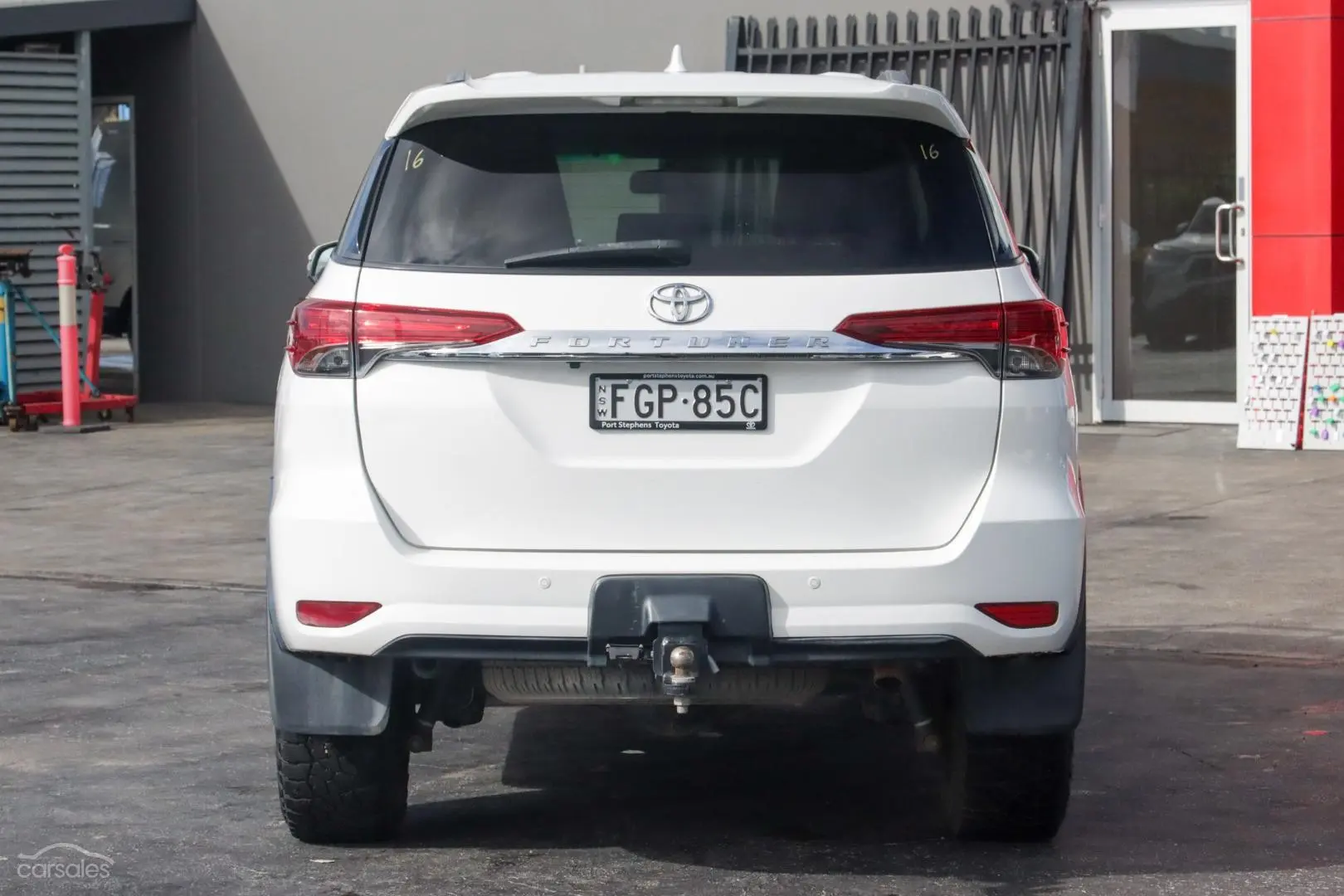 2018 Toyota Fortuner Image 5