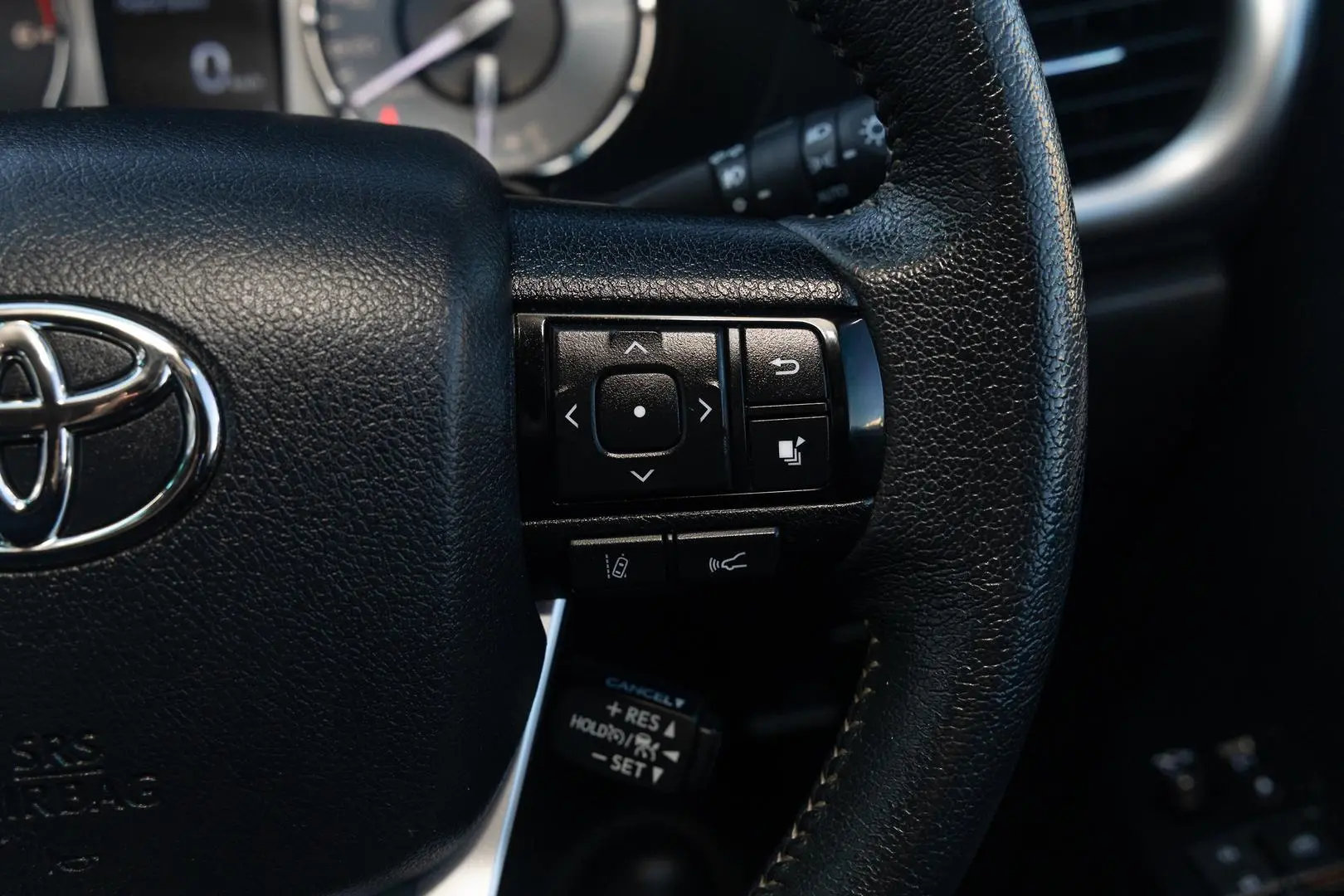 2022 Toyota Hilux Gallery Image 12