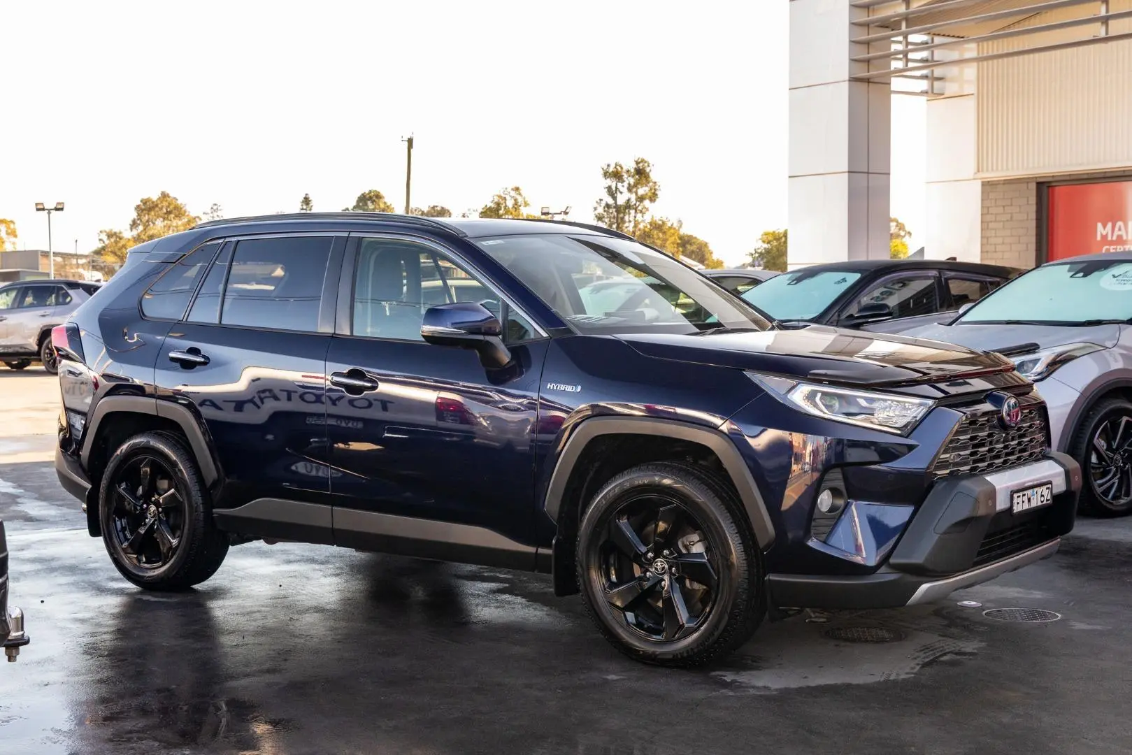 2021 Toyota RAV4 Gallery Image 3