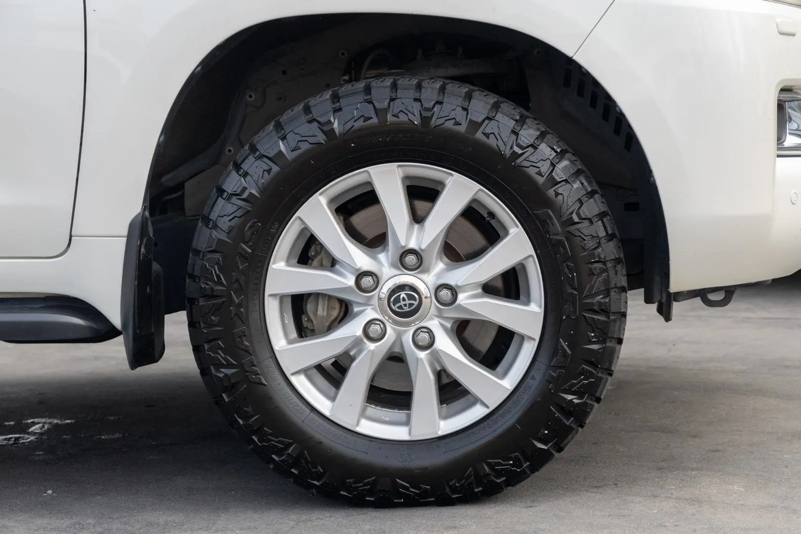 2019 Toyota Landcruiser Gallery Image 22