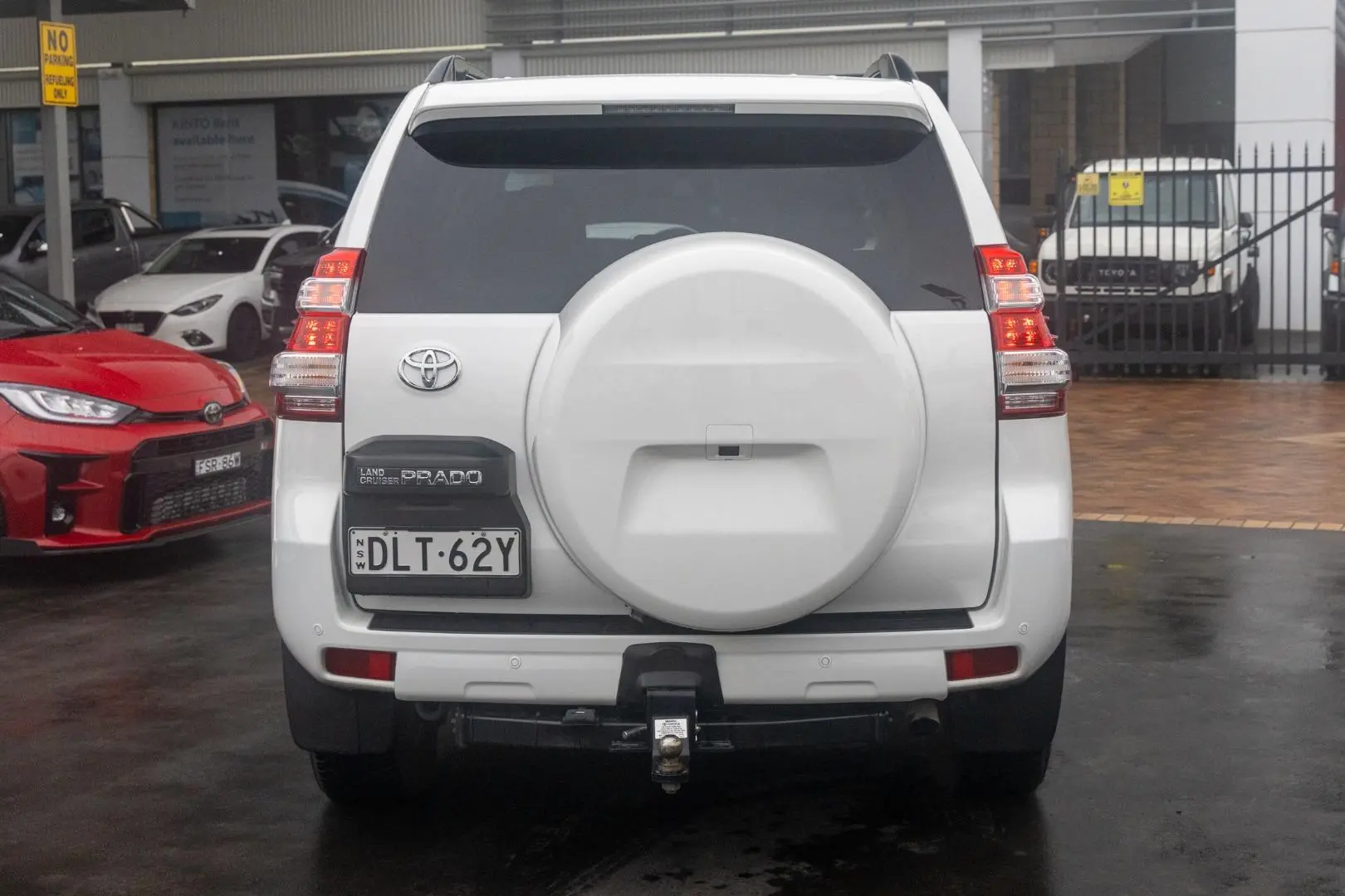 2017 Toyota Landcruiser Prado Gallery Image 5