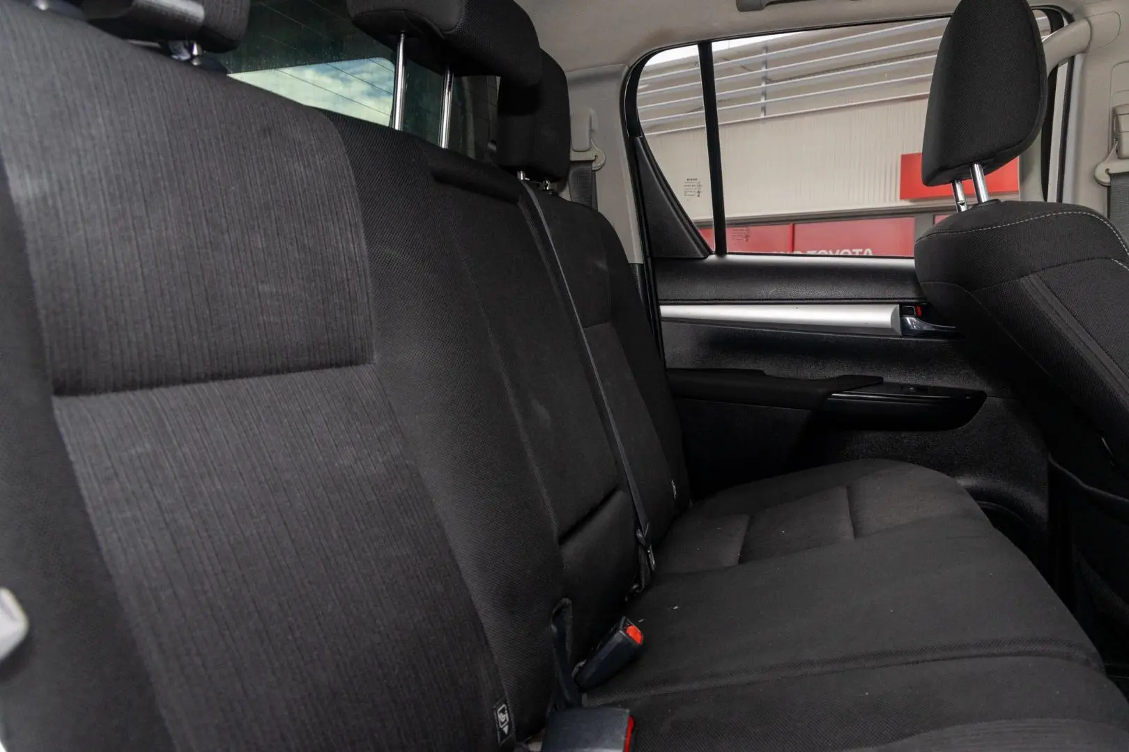 2022 Toyota Hilux Gallery Image 9