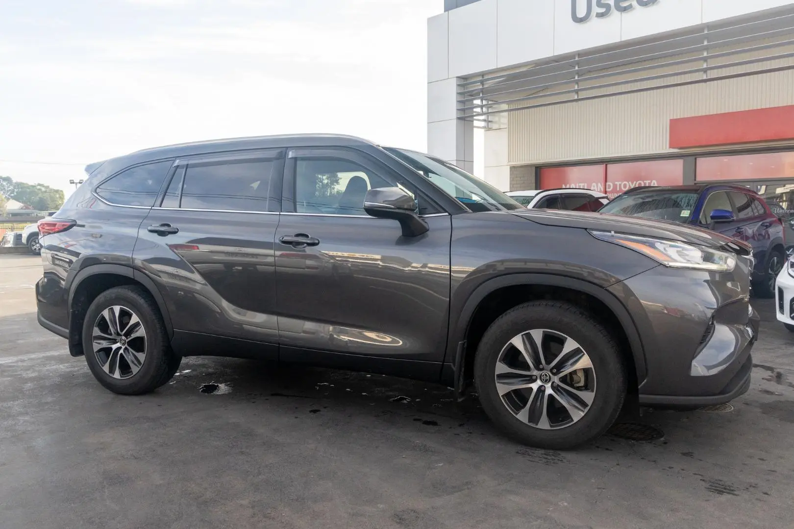 2022 Toyota Kluger Gallery Image 3