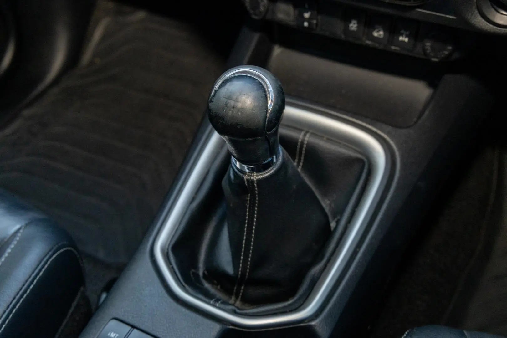 2017 Toyota Hilux Gallery Image 17