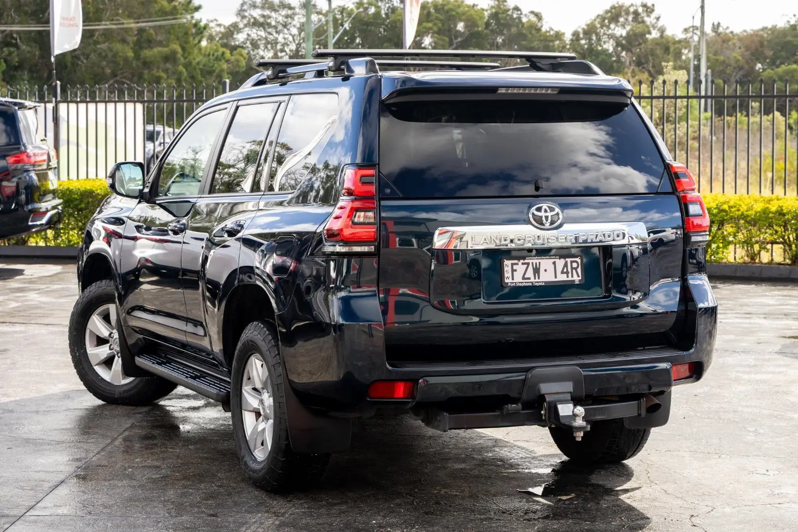 2021 Toyota Landcruiser Prado Gallery Image 2