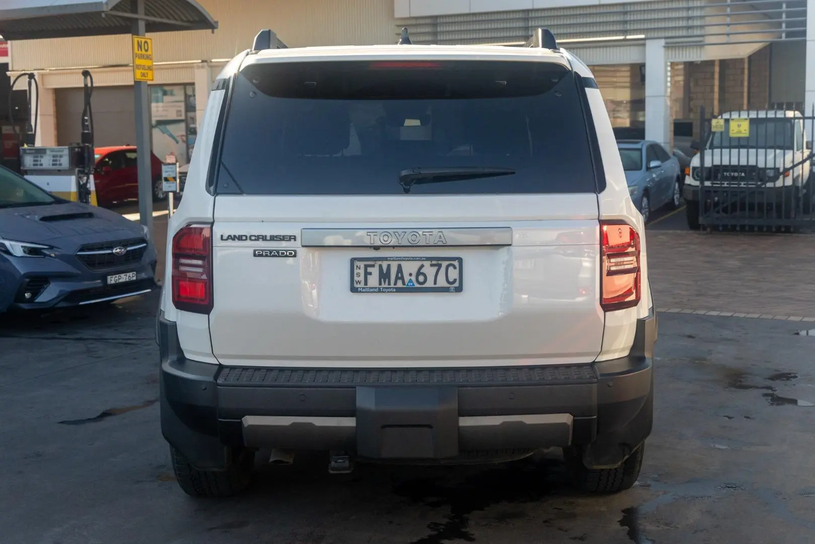 2024 Toyota Landcruiser Prado Gallery Image 5