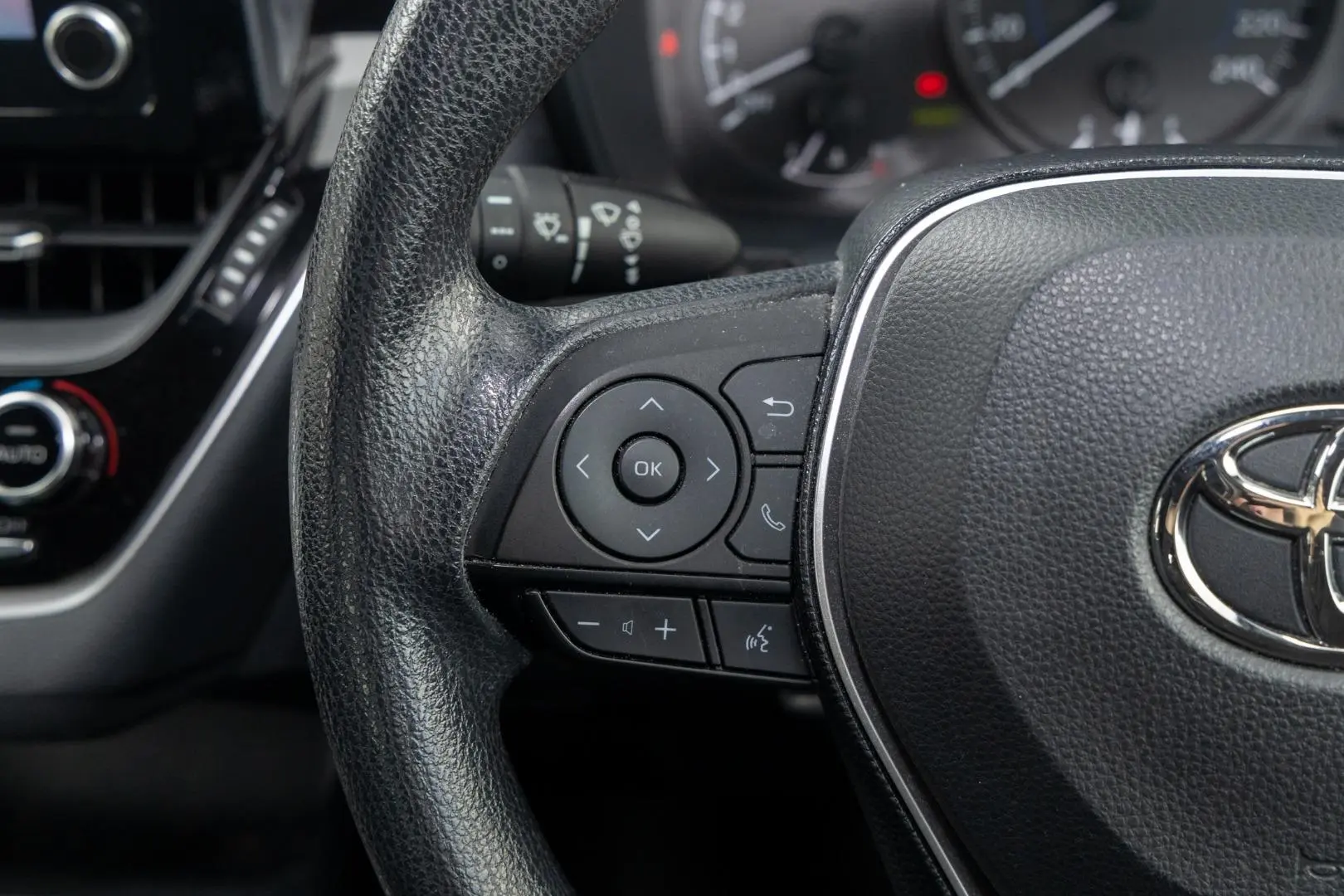 2021 Toyota Corolla Gallery Image 11