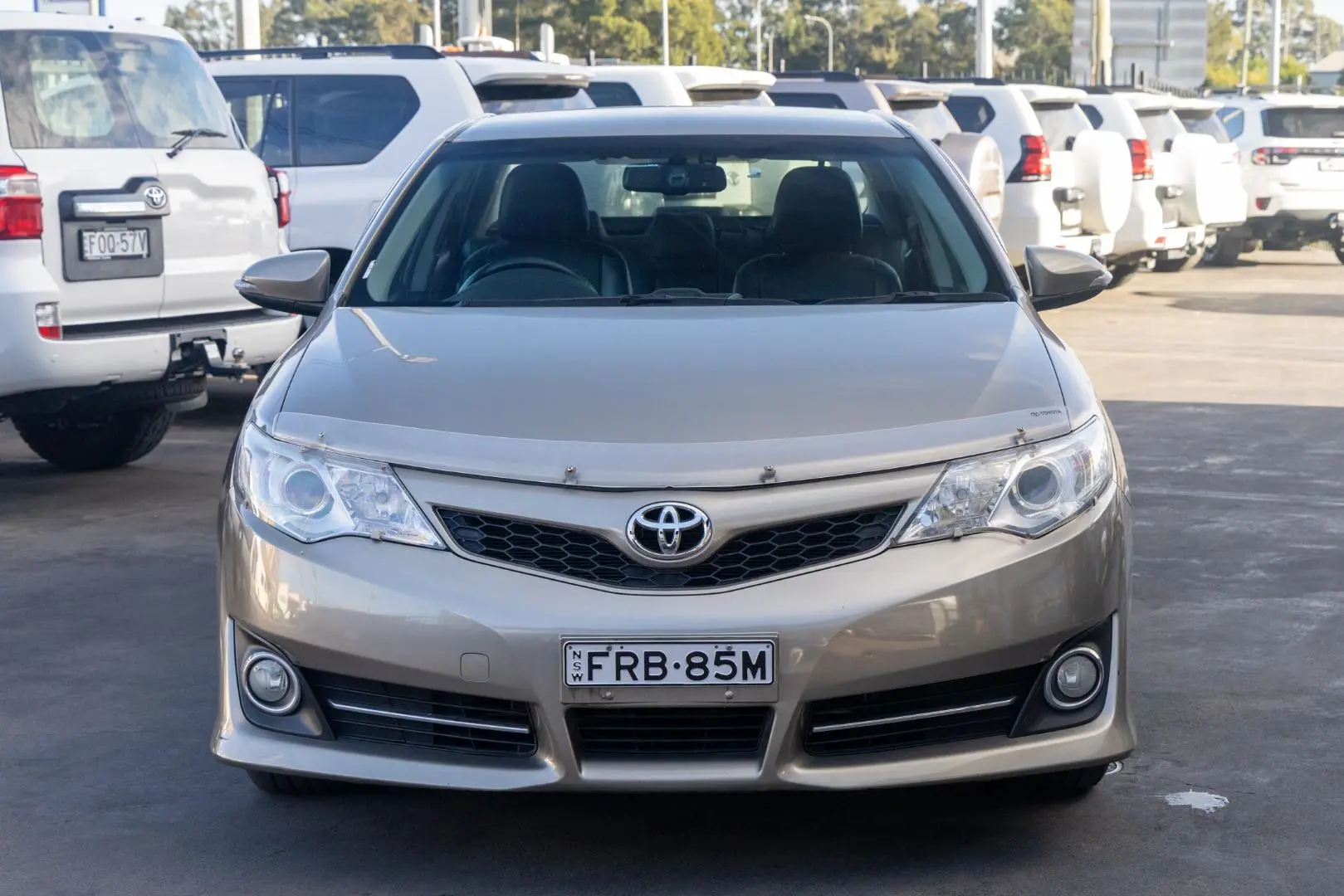 2014 Toyota Camry Gallery Image 4