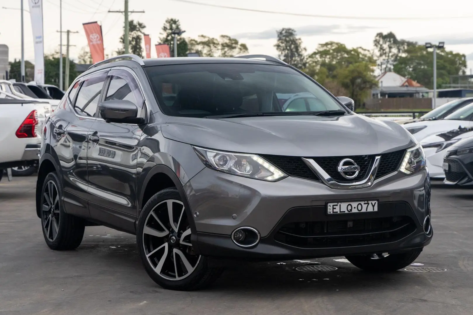 2016 Nissan QASHQAI Gallery Image 1
