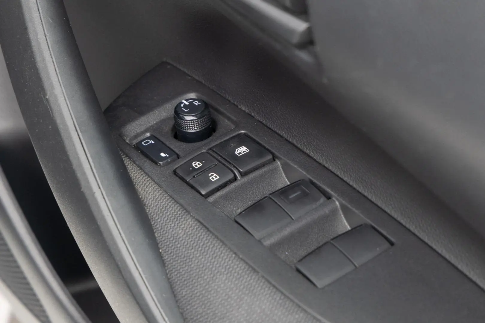 2021 Toyota Corolla Gallery Image 18