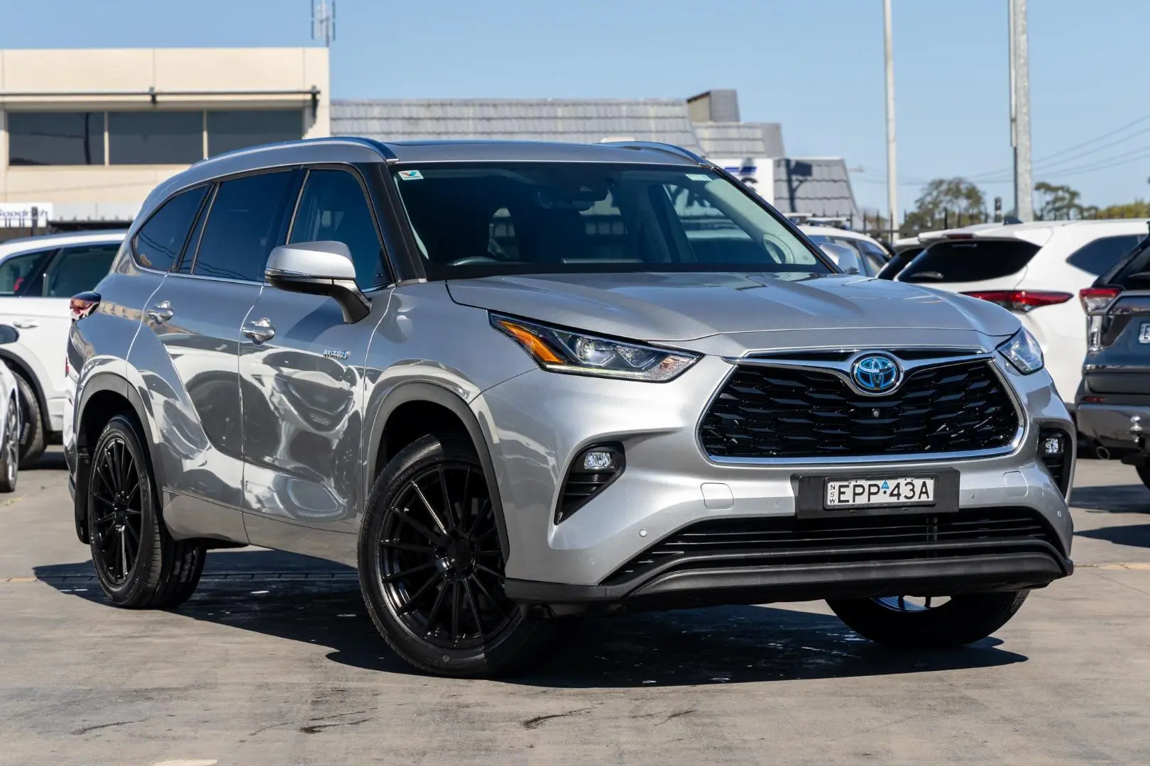 2021 Toyota Kluger Gallery Image 1