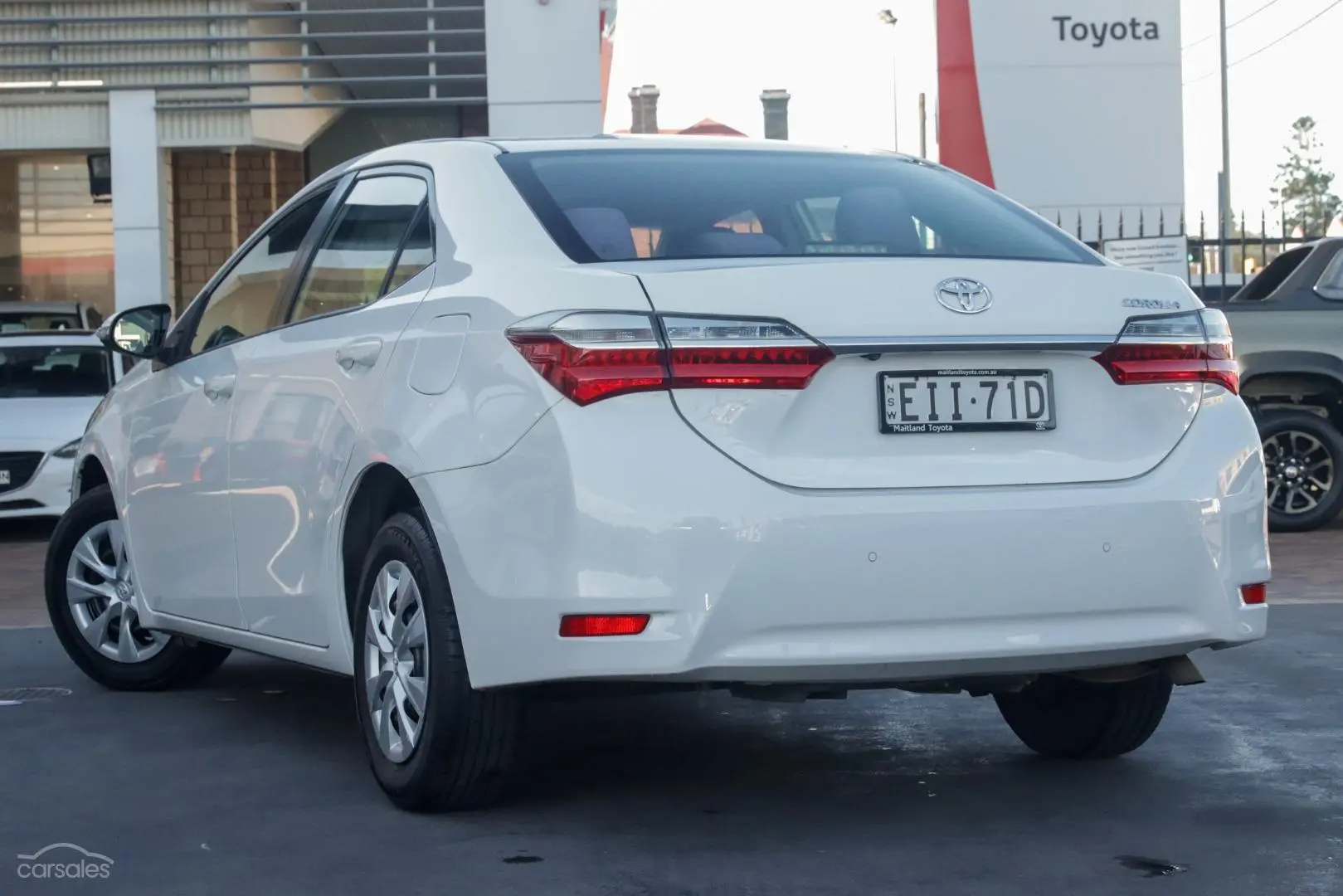 2017 Toyota Corolla Image 2