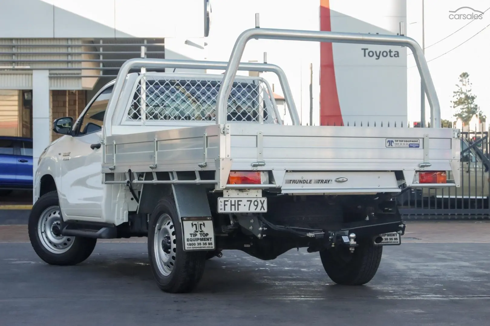 2021 Toyota Hilux Image 2