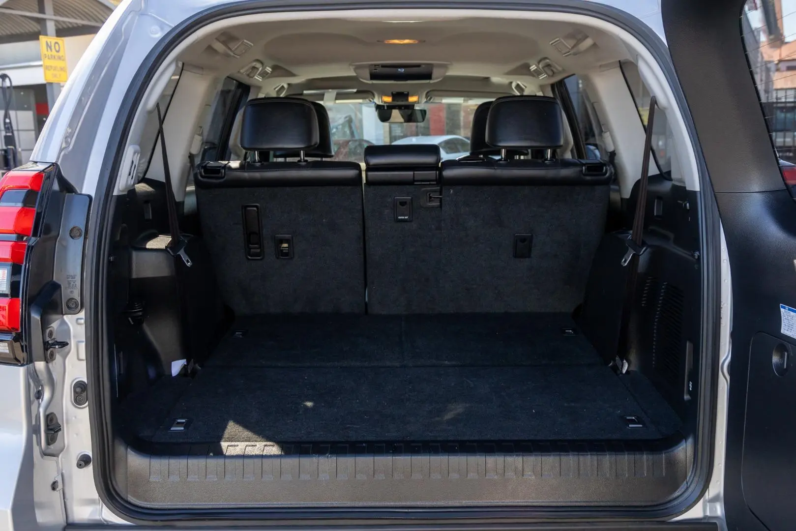 2020 Toyota Landcruiser Prado Gallery Image 19