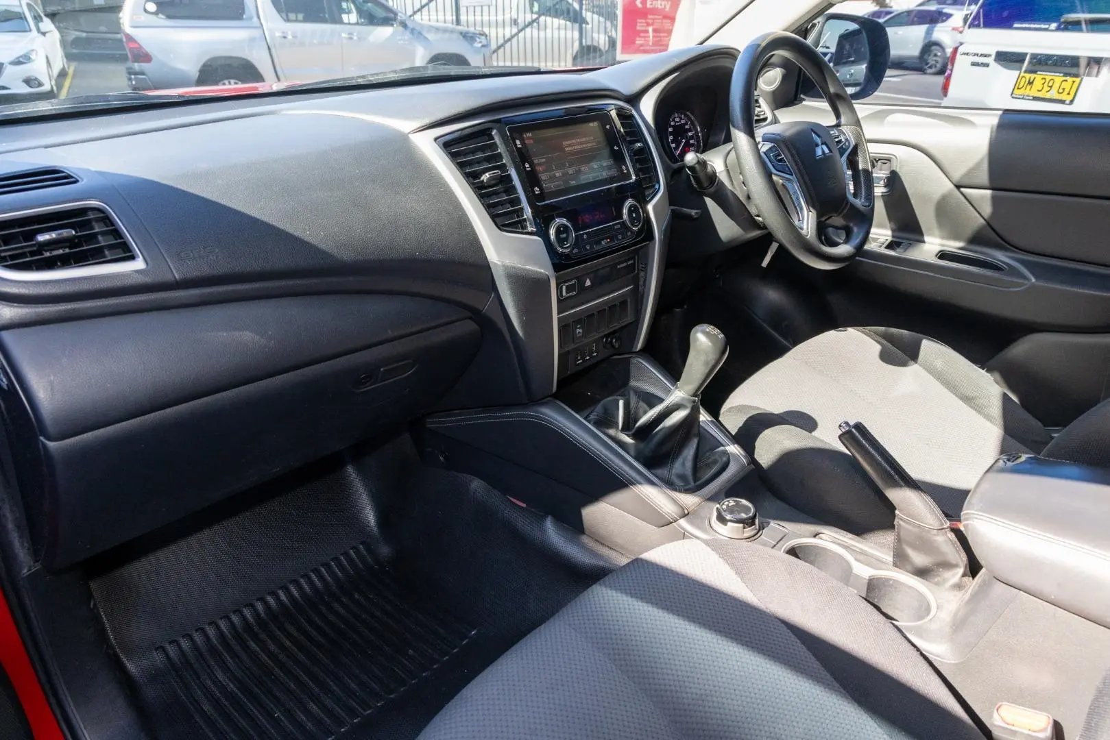 2018 Mitsubishi Triton Gallery Image 8