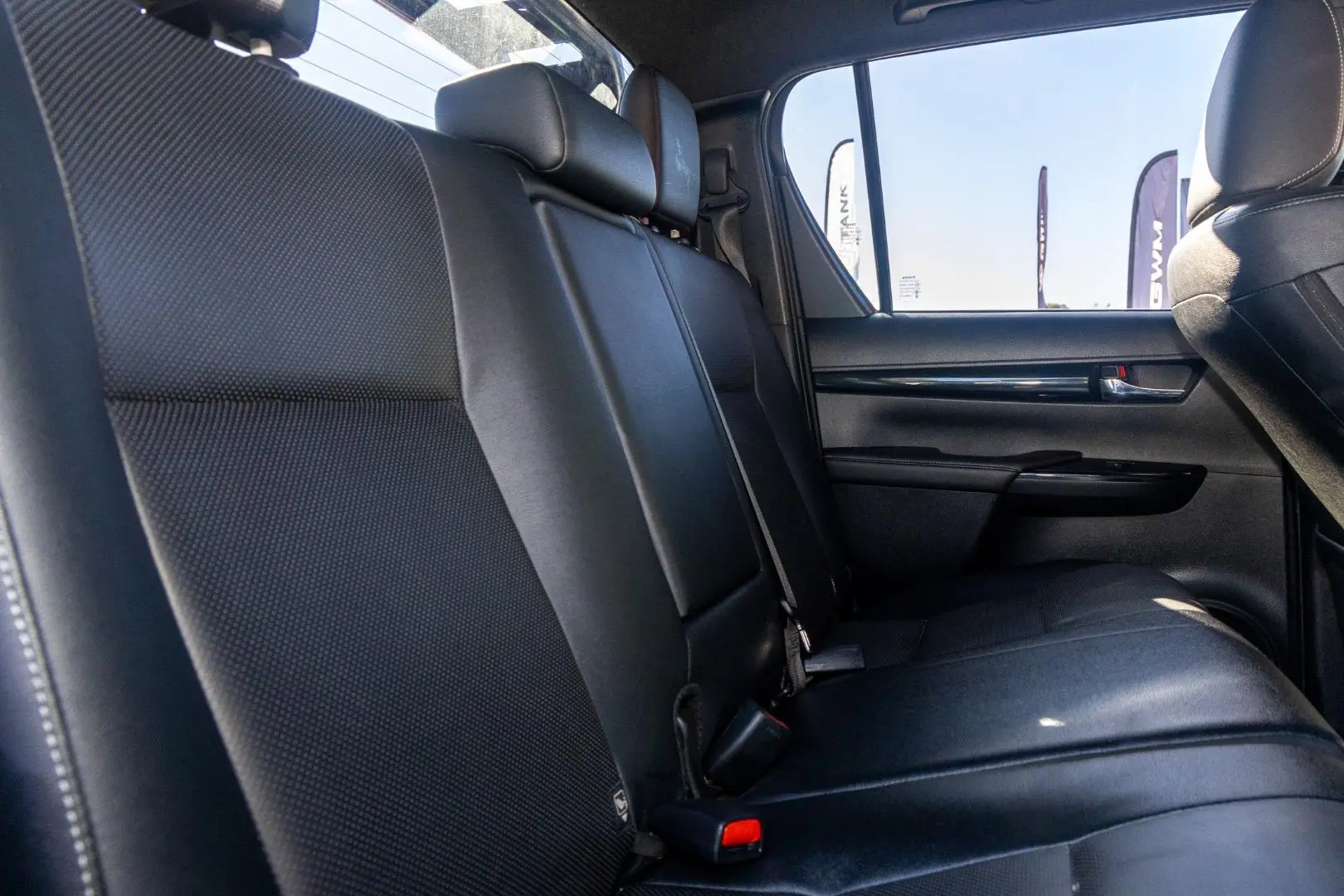 2019 Toyota Hilux Gallery Image 9