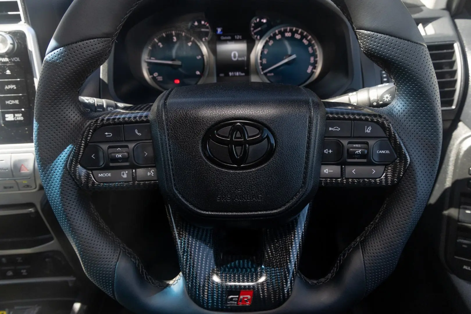 2018 Toyota Landcruiser Prado Gallery Image 10