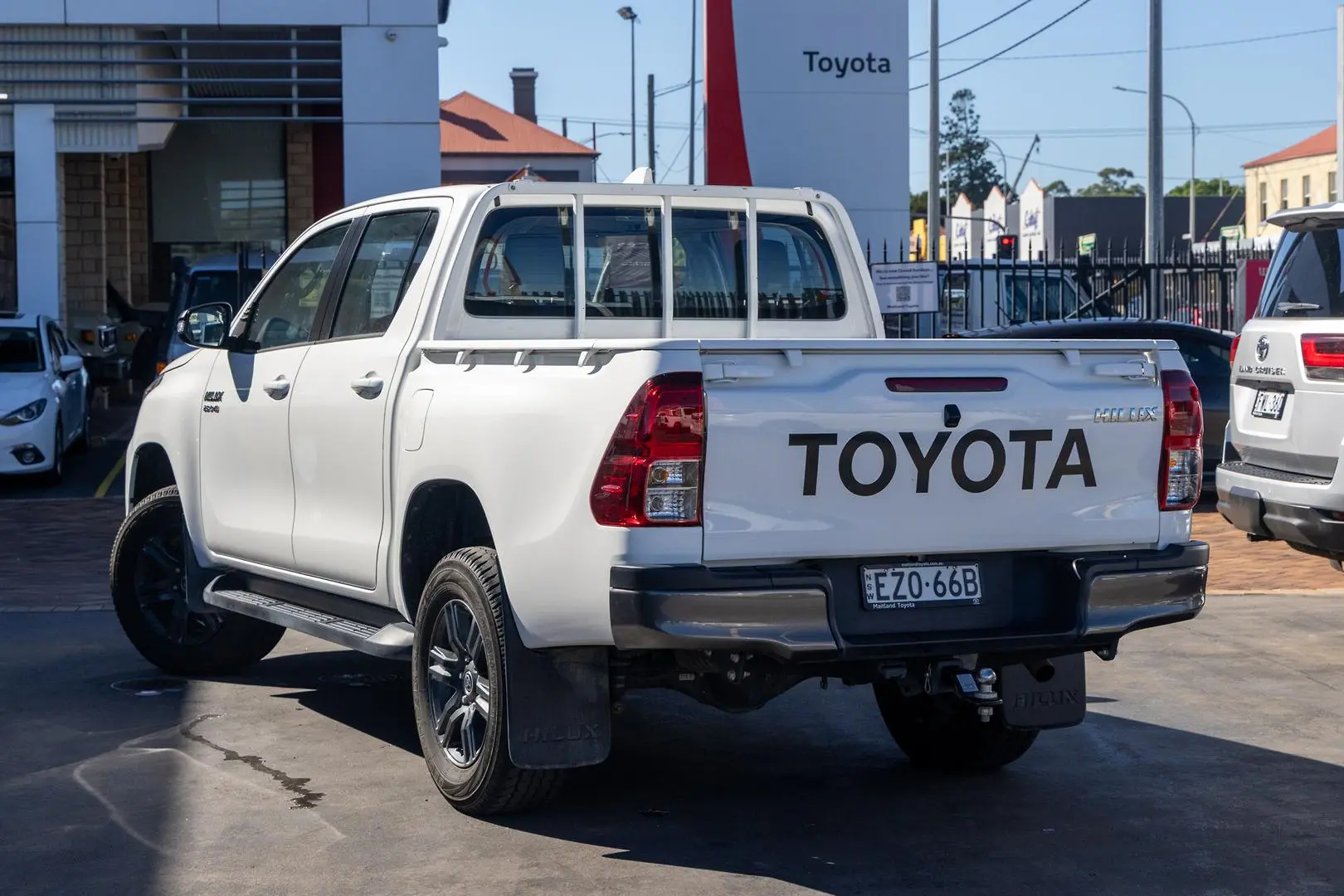 2023 Toyota Hilux Gallery Image 2