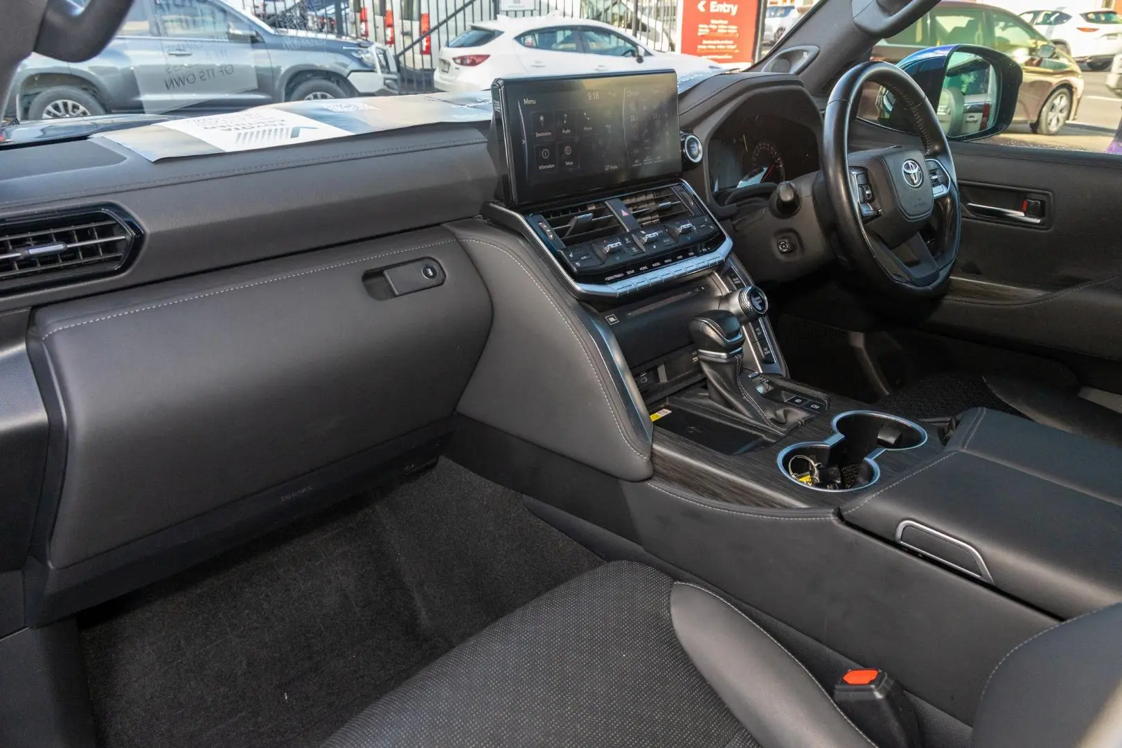 2022 Toyota Landcruiser Gallery Image 8