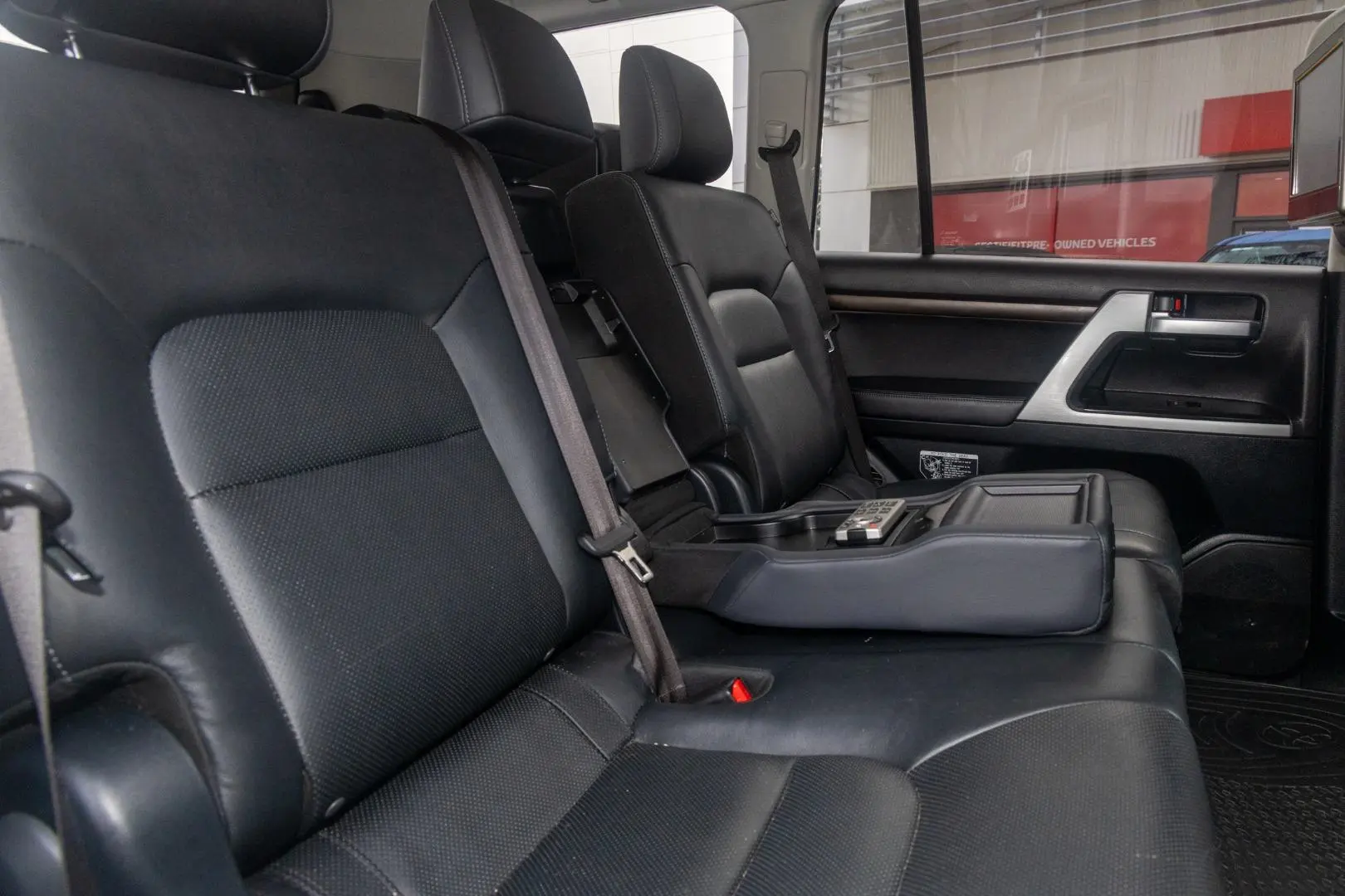 2019 Toyota Landcruiser Gallery Image 9