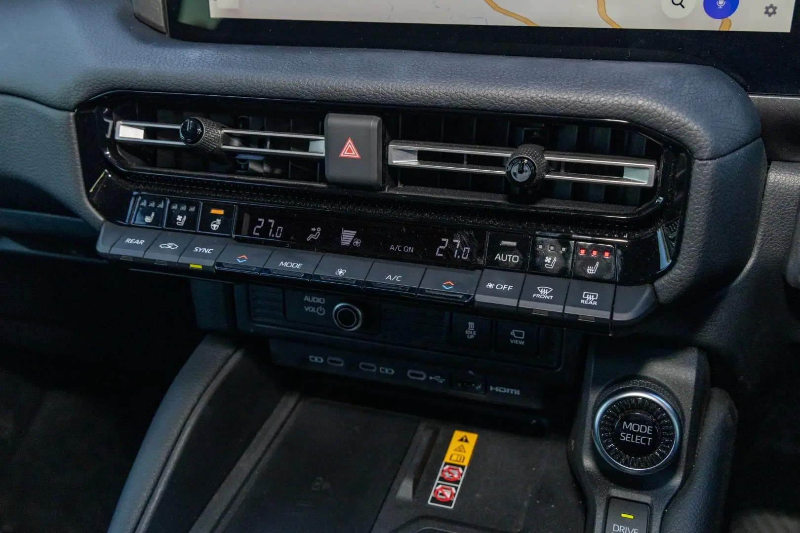 2025 Toyota Landcruiser Prado Gallery Image 16