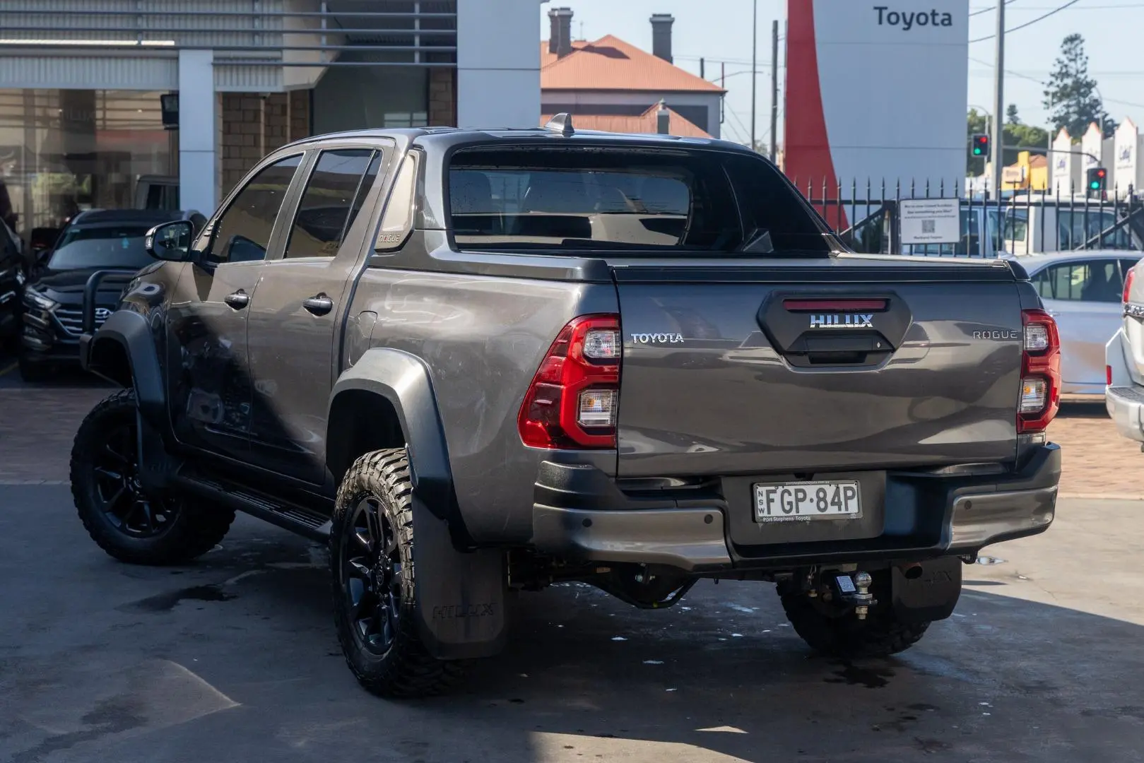 2023 Toyota Hilux Gallery Image 2