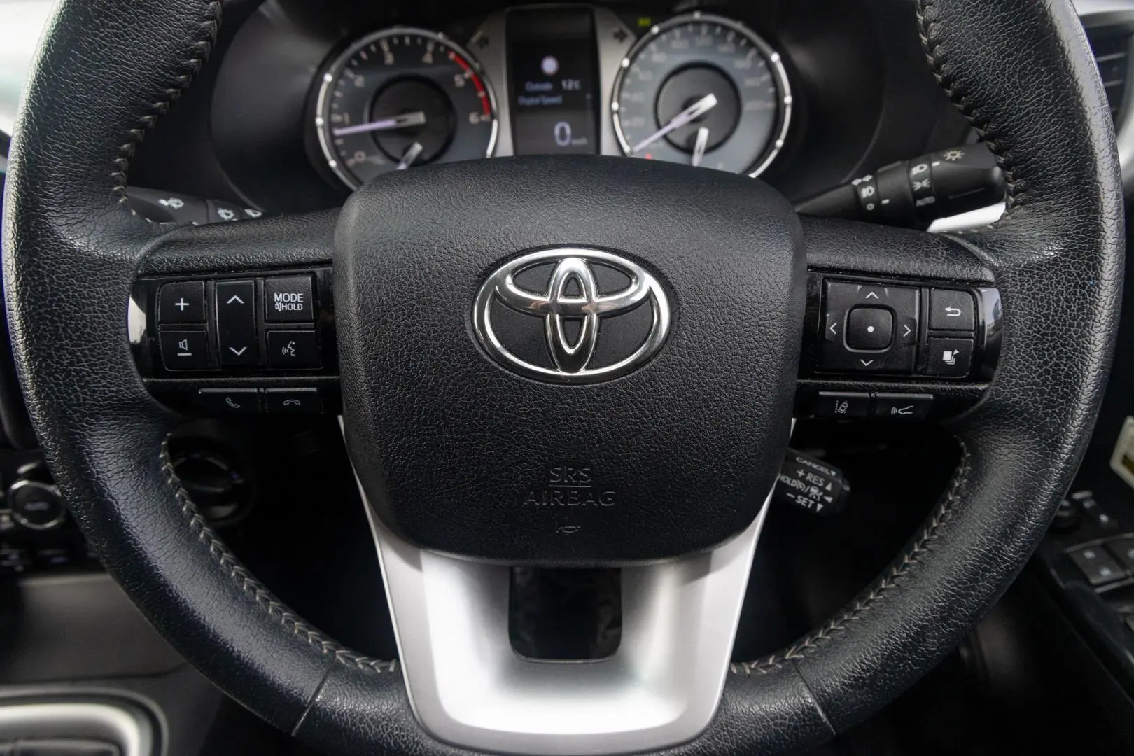 2020 Toyota Hilux Gallery Image 10
