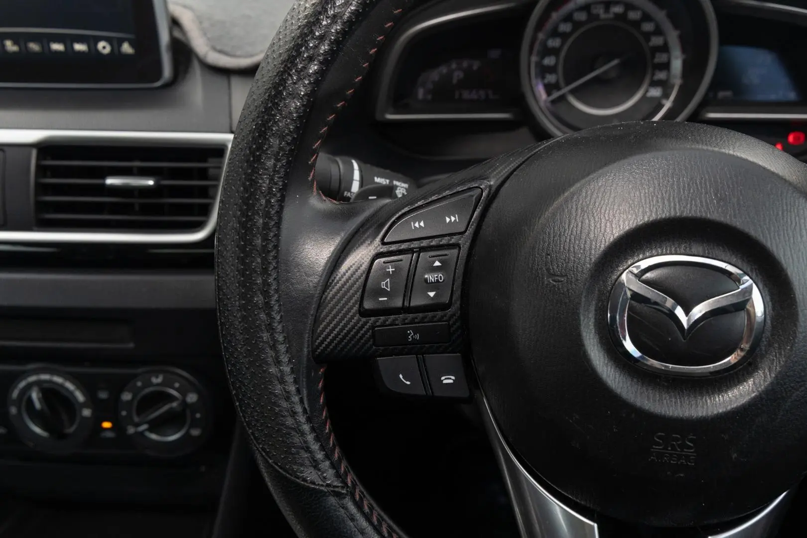 2015 Mazda 3 Gallery Image 11