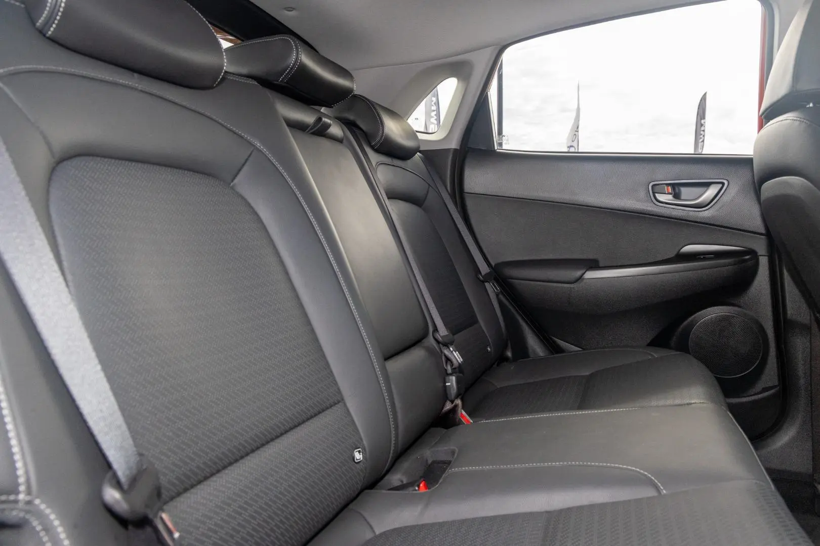2018 Hyundai Kona Gallery Image 9