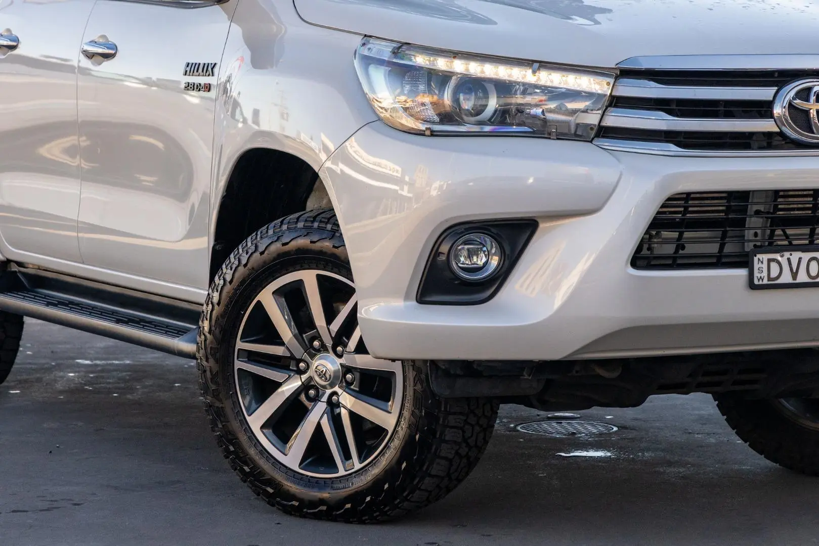 2017 Toyota Hilux Gallery Image 6