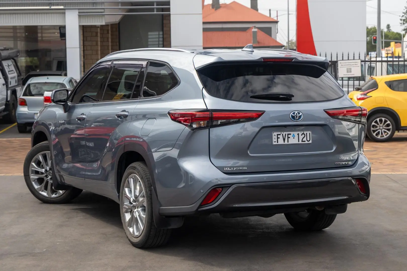 2022 Toyota Kluger Gallery Image 2