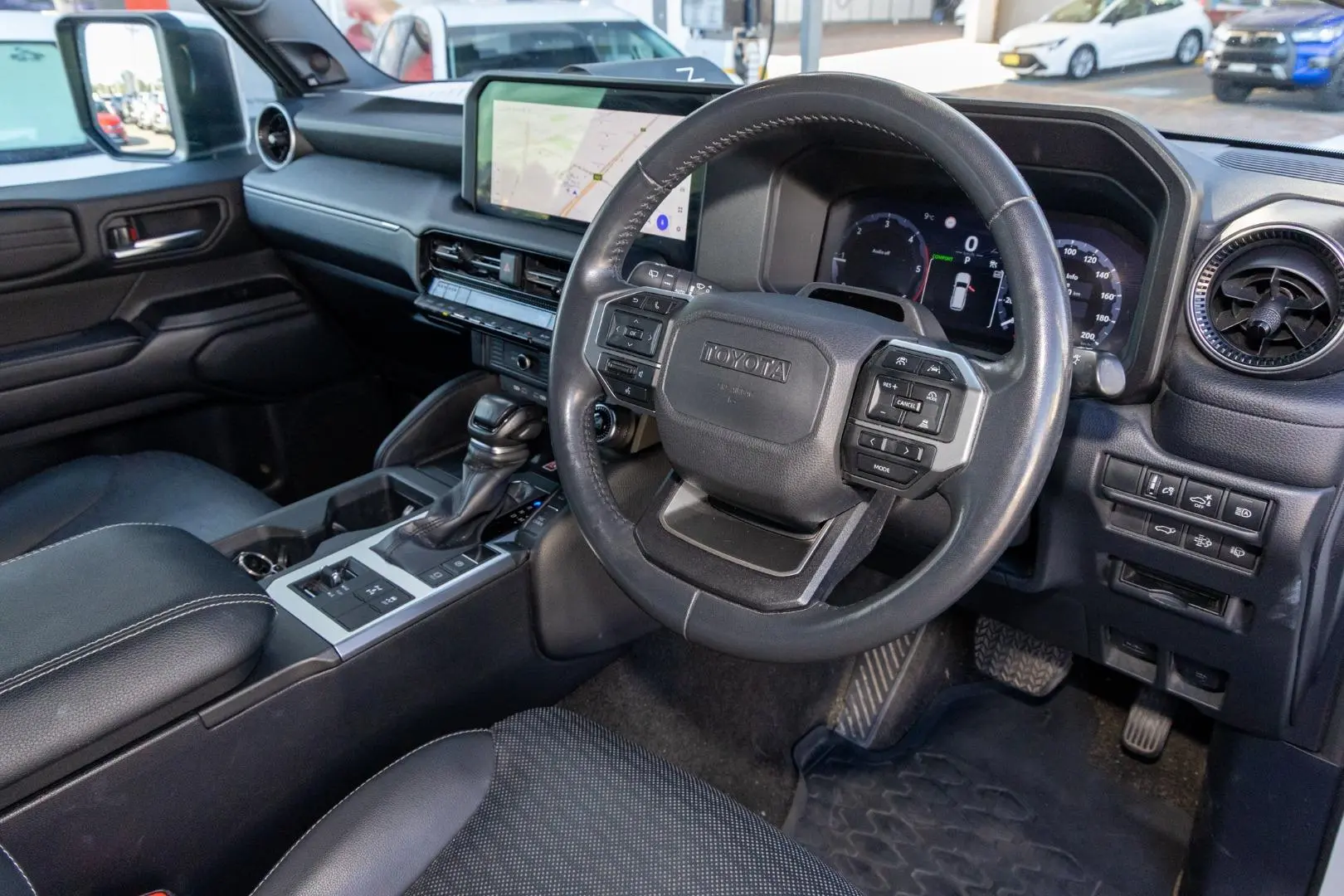 2024 Toyota Landcruiser Prado Gallery Image 7