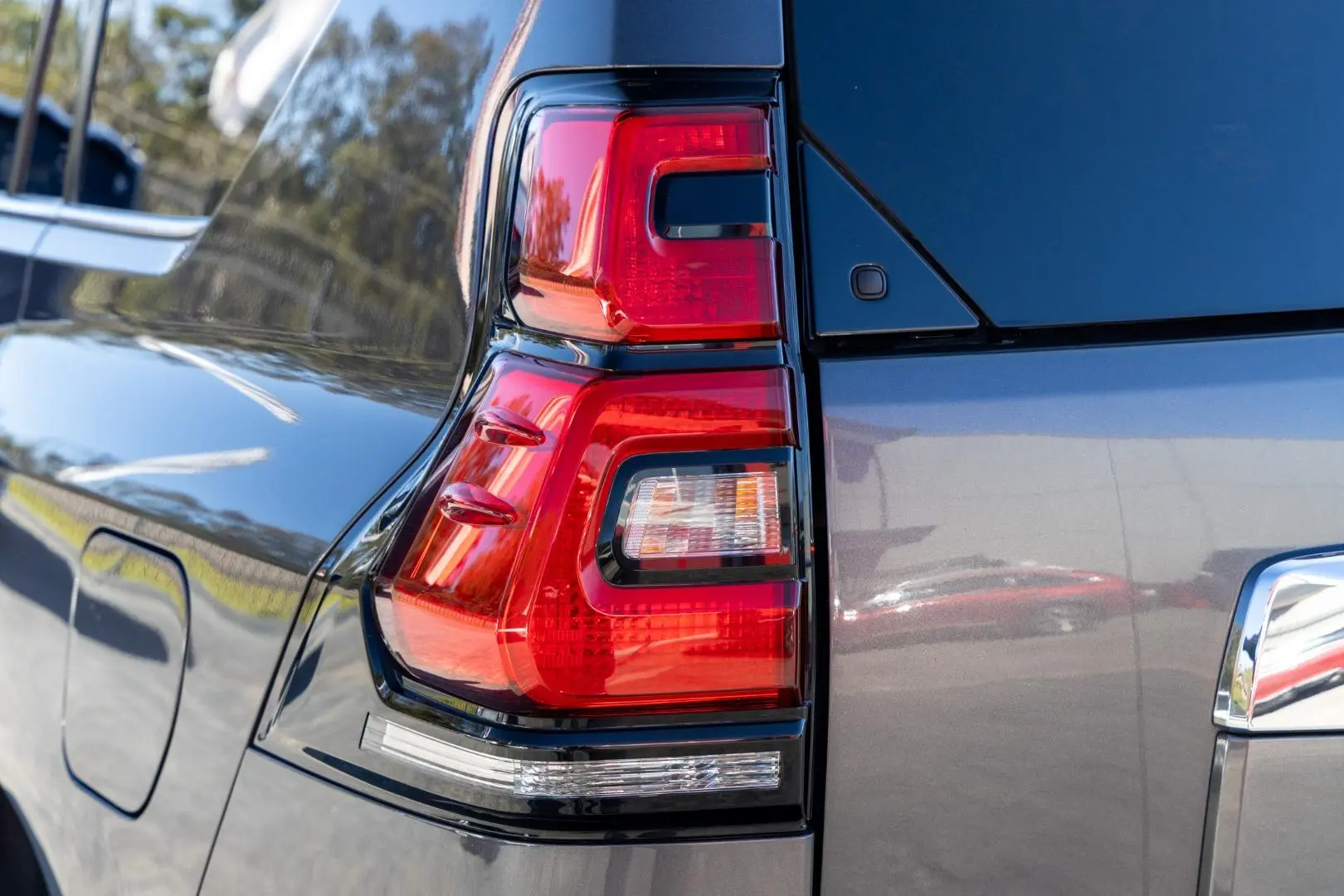 2021 Toyota Landcruiser Prado Gallery Image 20