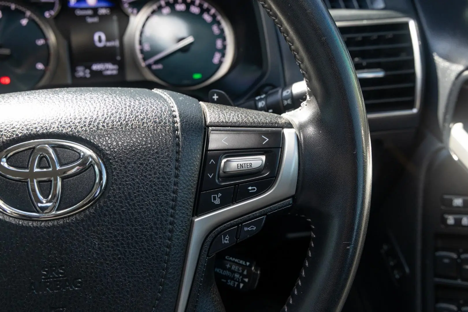 2020 Toyota Landcruiser Prado Gallery Image 12