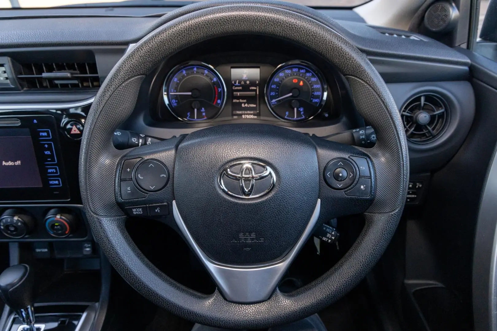 2018 Toyota Corolla Gallery Image 10