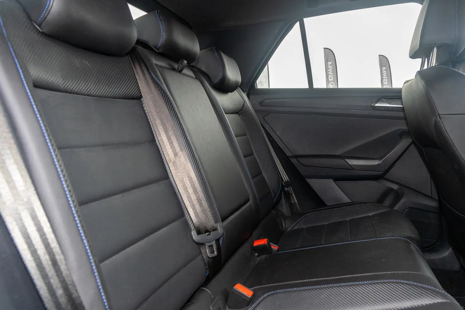 2022 Volkswagen T-Roc Gallery Image 9