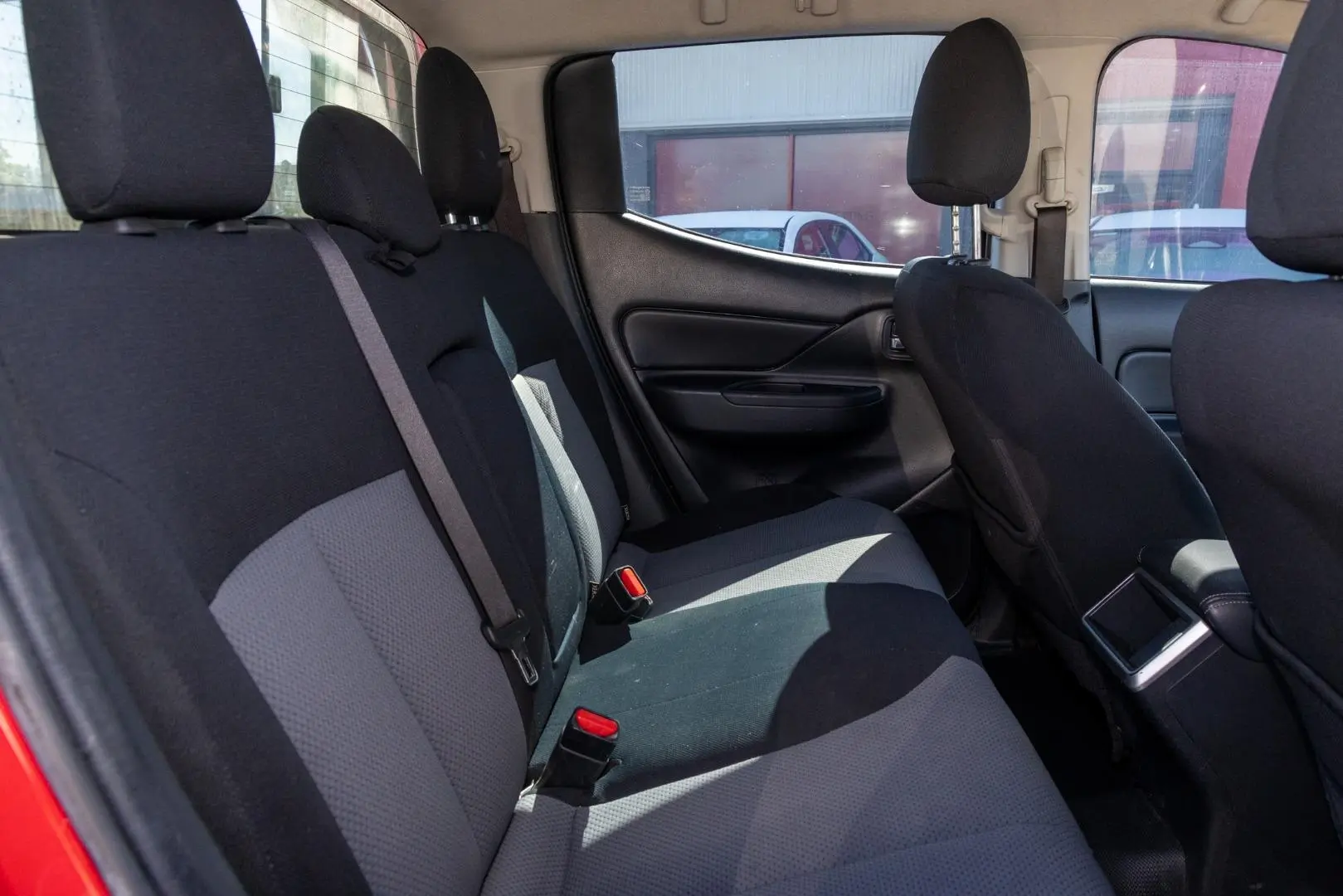 2018 Mitsubishi Triton Gallery Image 9