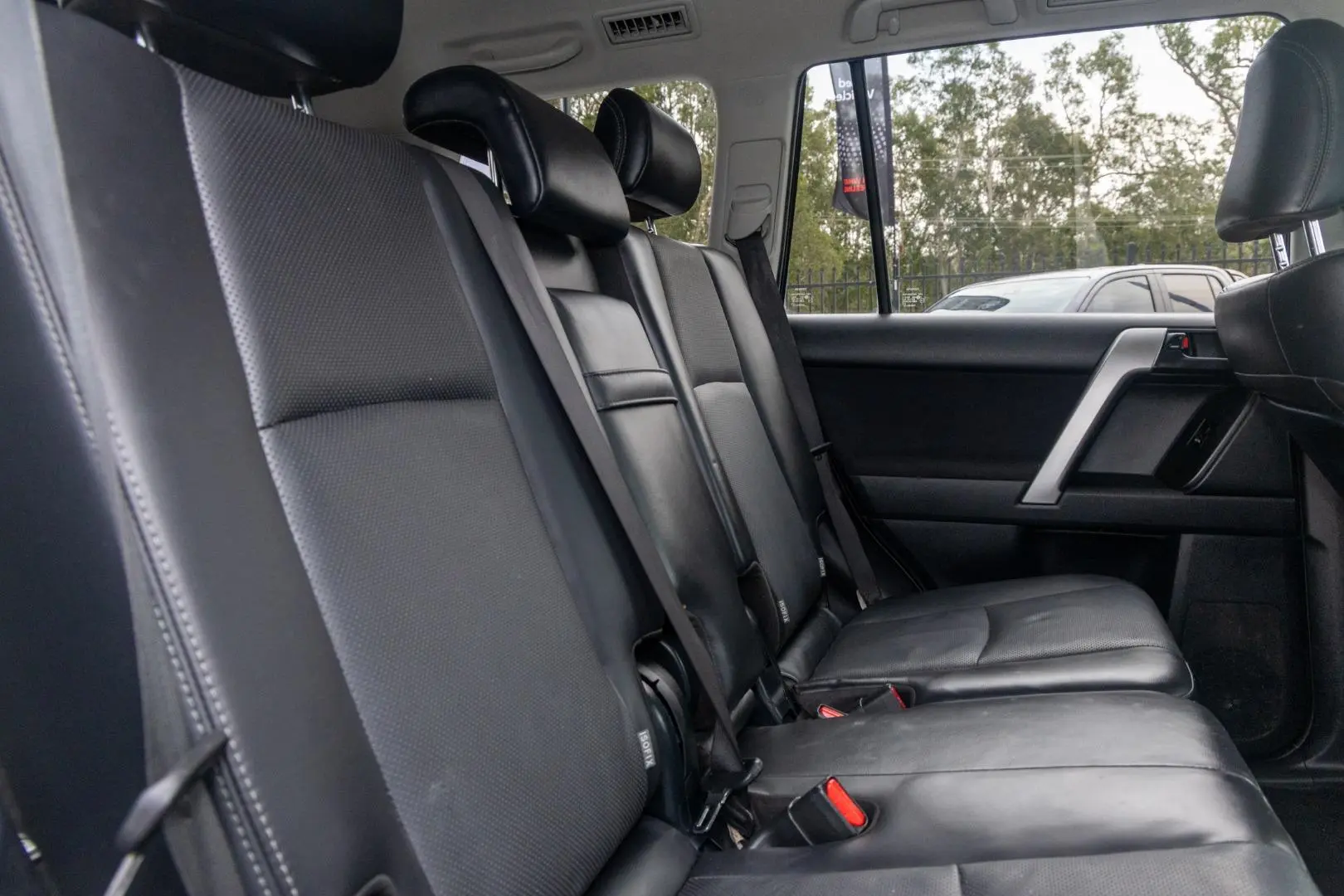 2021 Toyota Landcruiser Prado Gallery Image 9