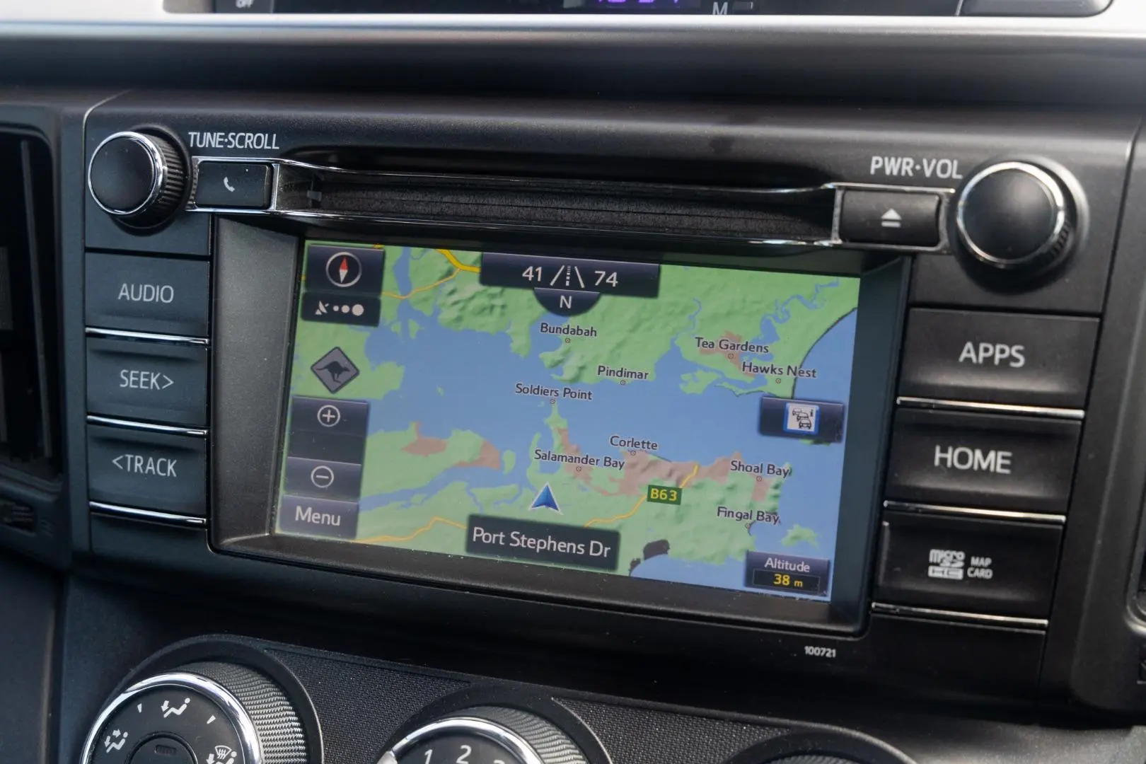 2018 Toyota RAV4 Gallery Image 14