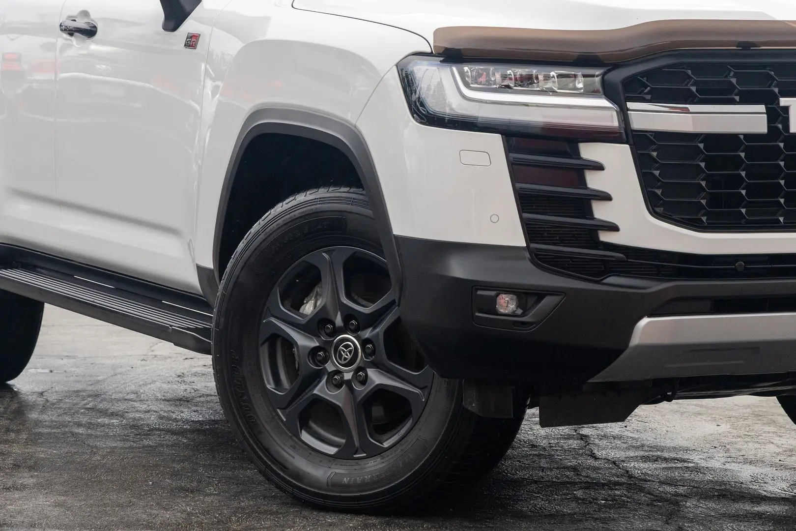 2022 Toyota Landcruiser Gallery Image 6