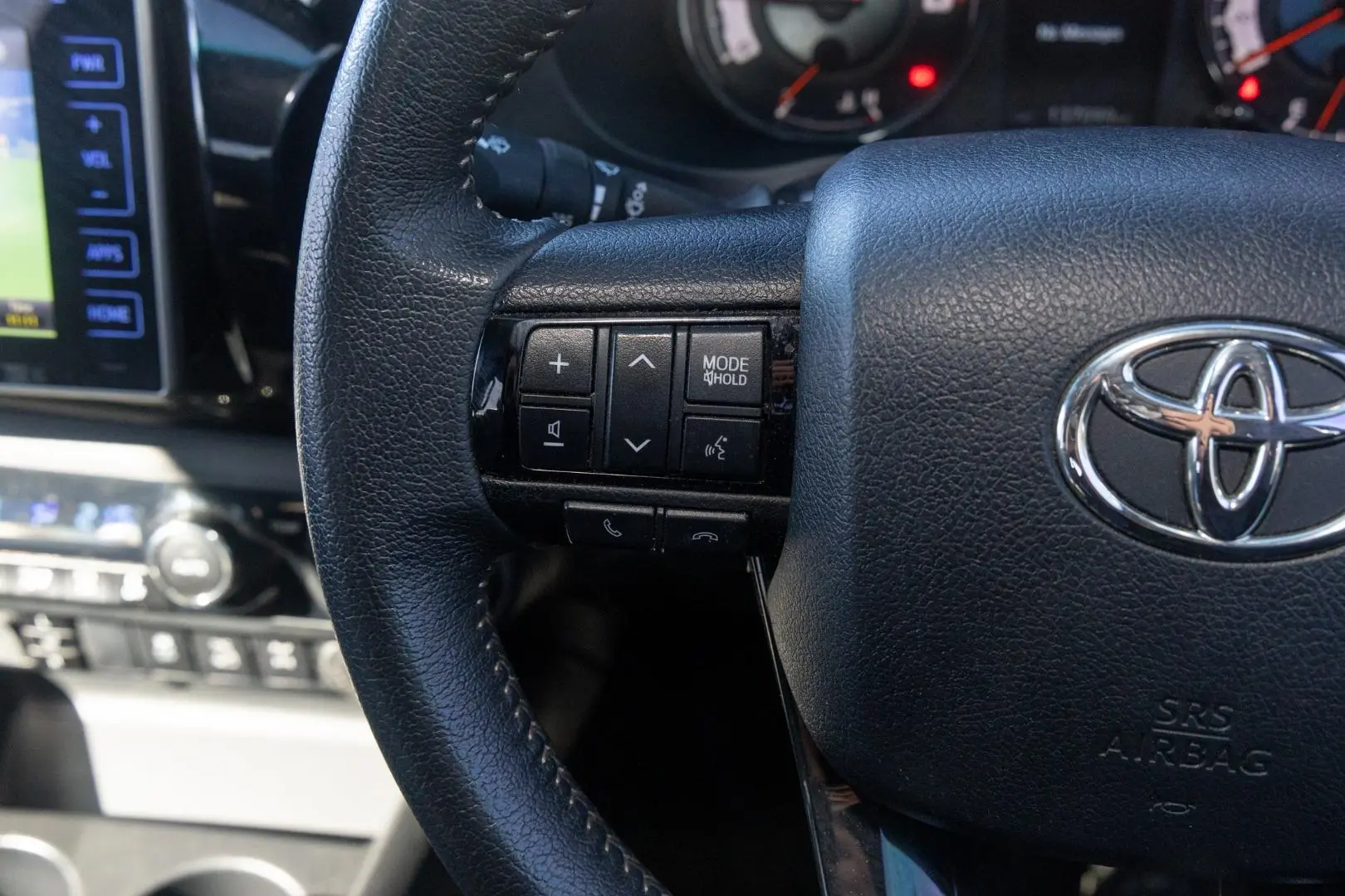 2019 Toyota Hilux Gallery Image 11
