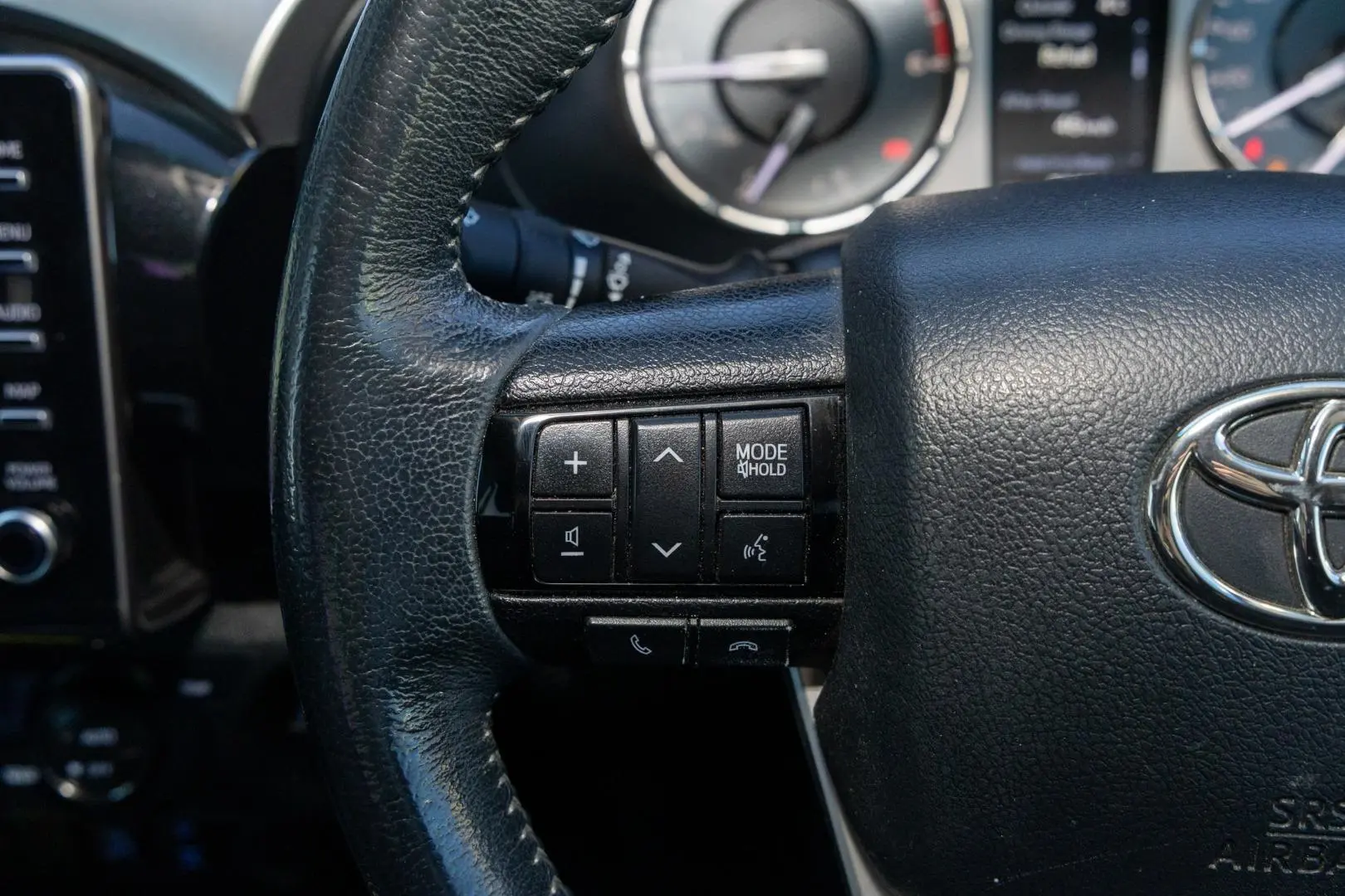 2023 Toyota Hilux Gallery Image 11