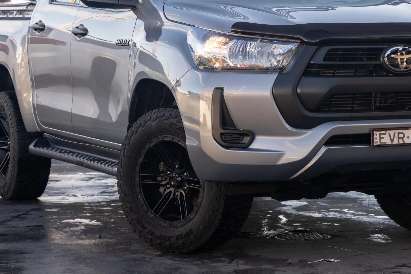 2022 Toyota Hilux Gallery Image 6