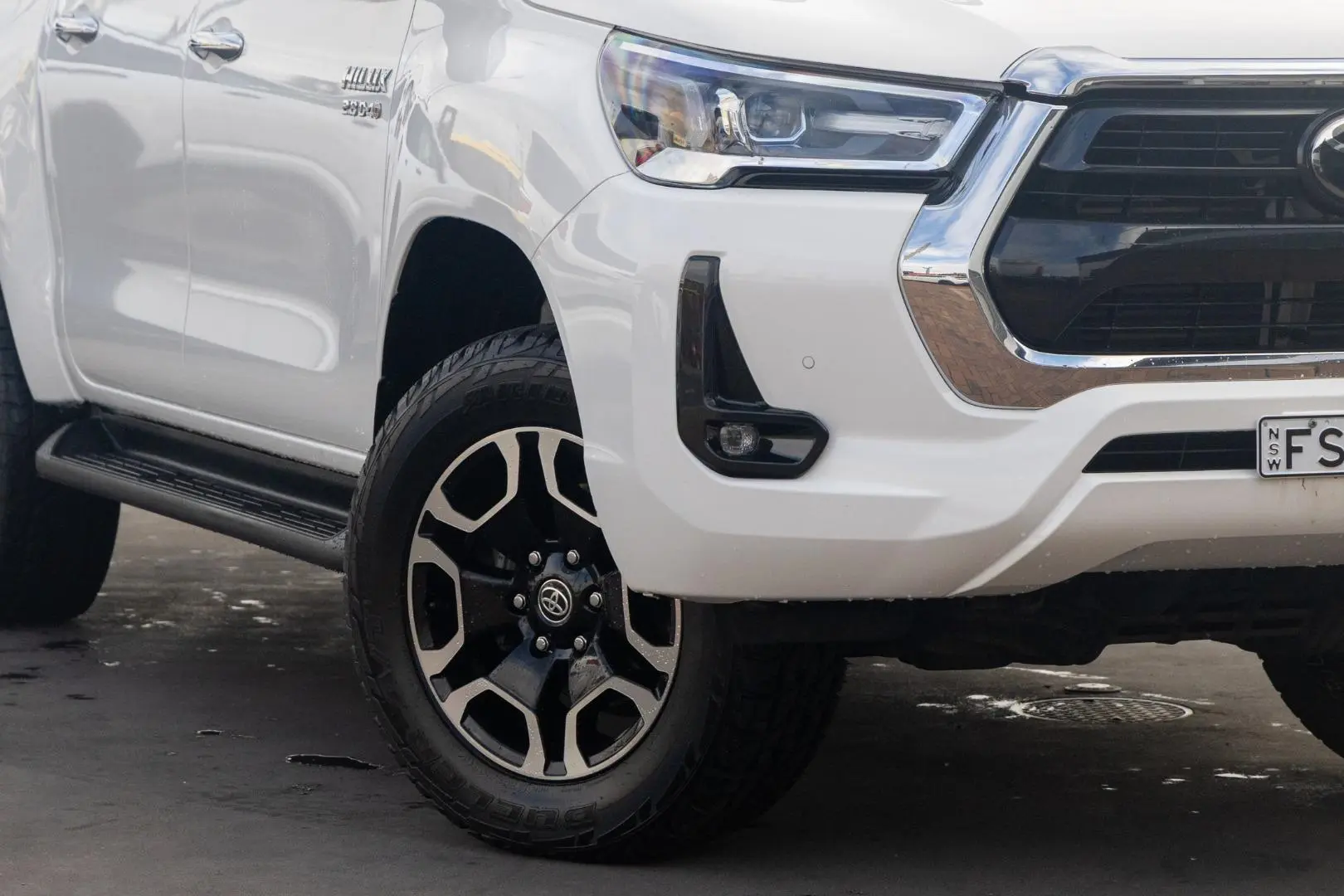 2022 Toyota Hilux Gallery Image 6