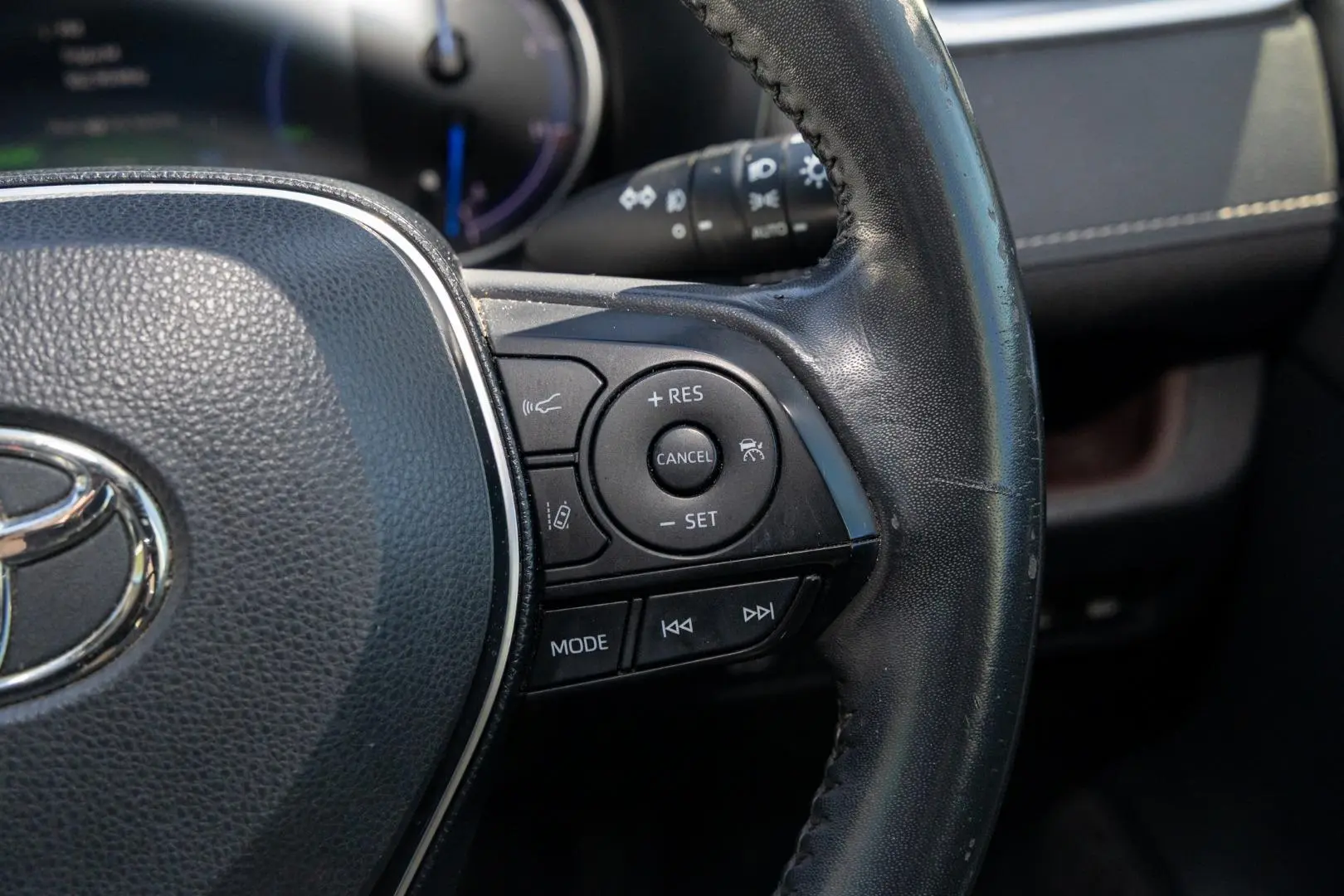 2019 Toyota RAV4 Gallery Image 12