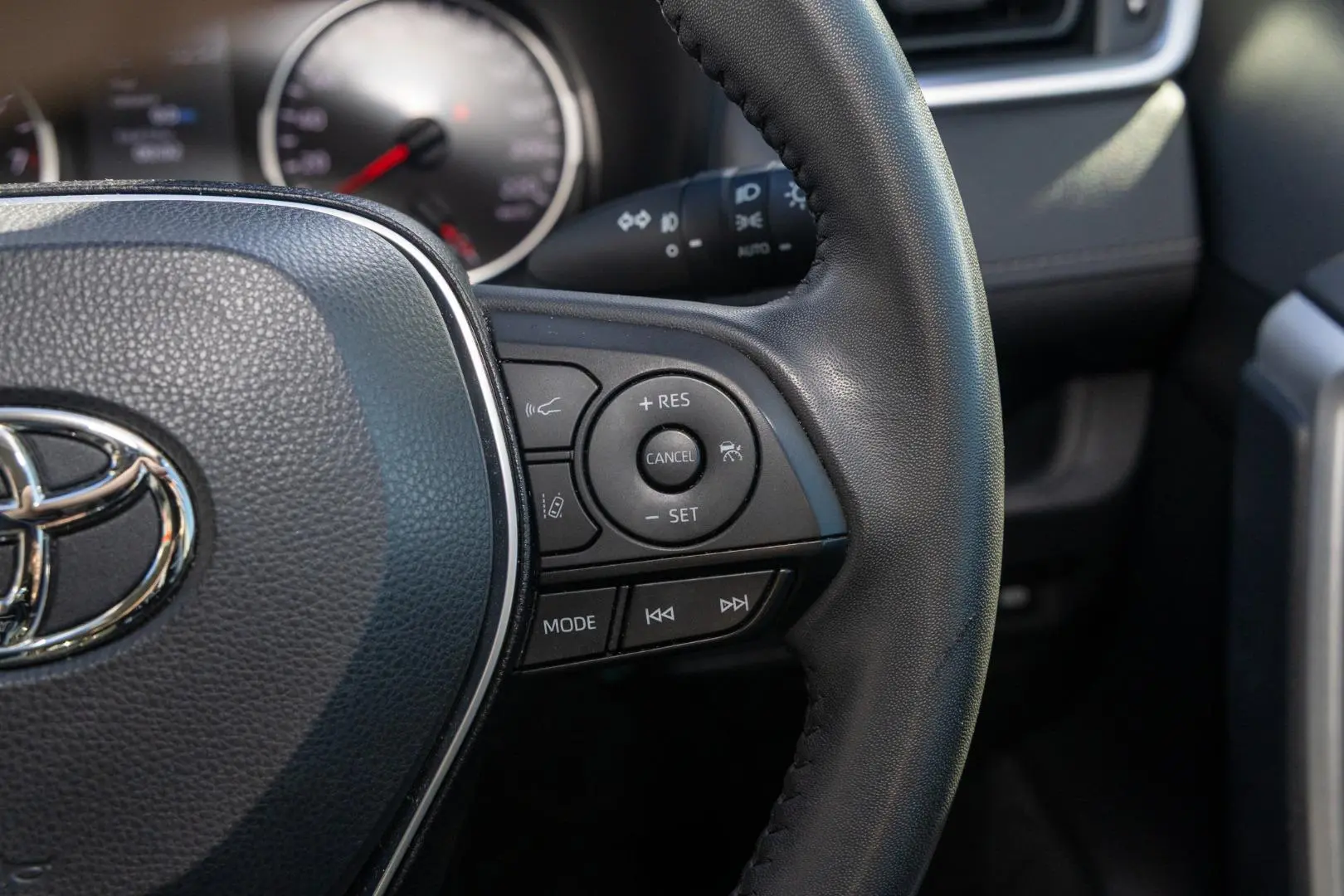 2022 Toyota RAV4 Gallery Image 12